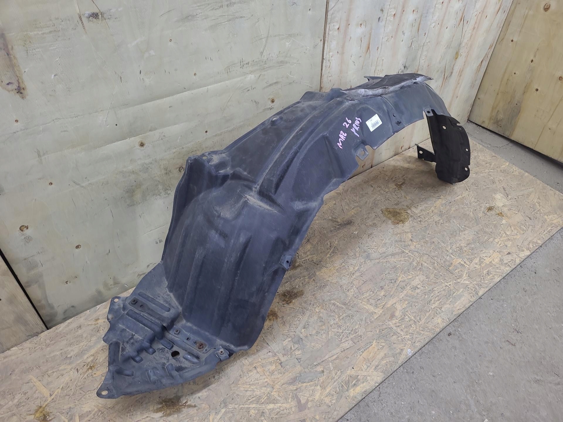 mudguard front left side Toyota Prius plus ZVW40 2012 53876-47040