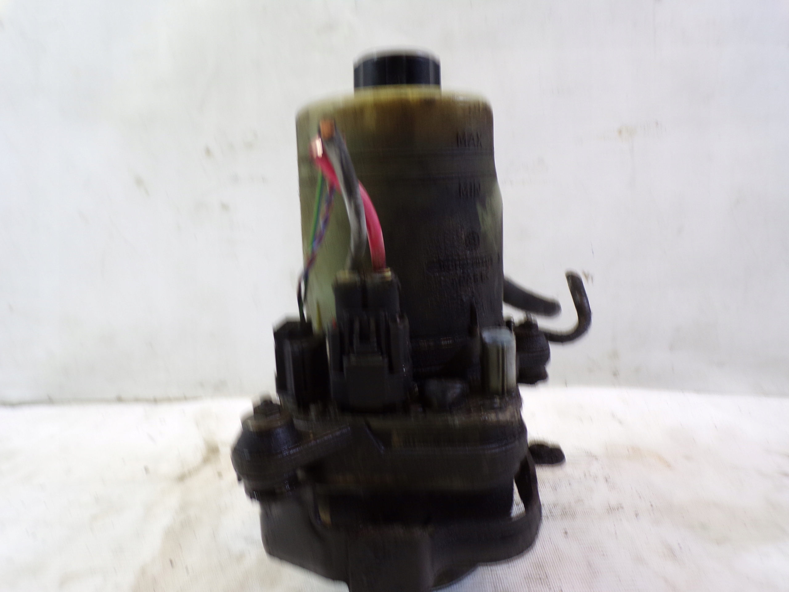 servo pump FORD C-MAX CMAX 4M513K5148D
