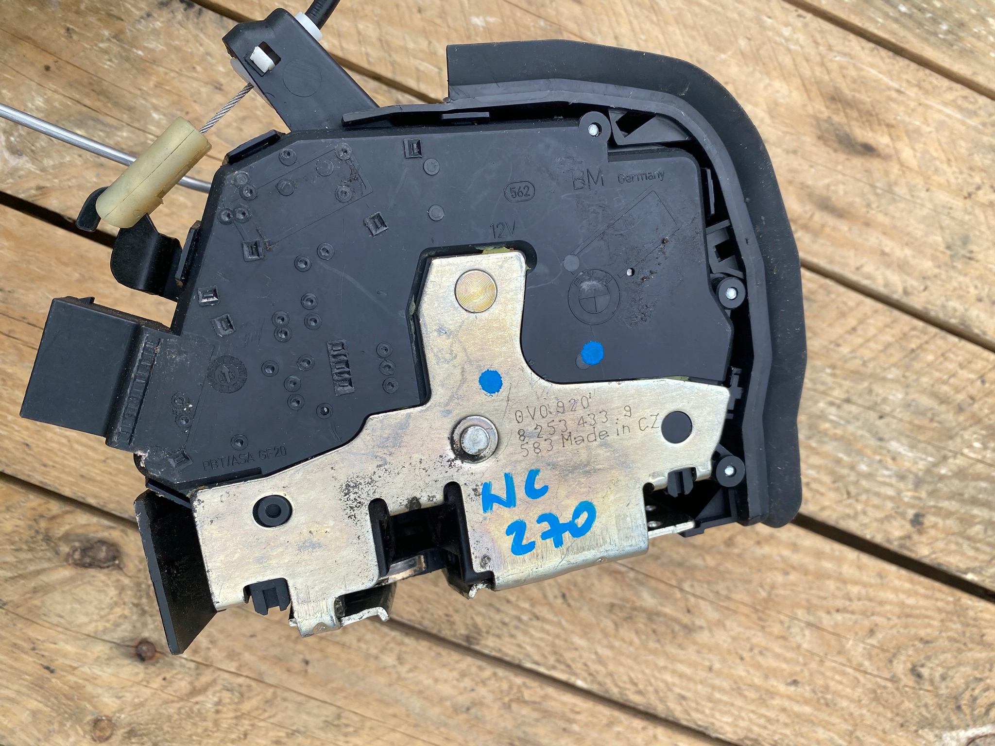 lock door right BMW E46 7PIN 8253433