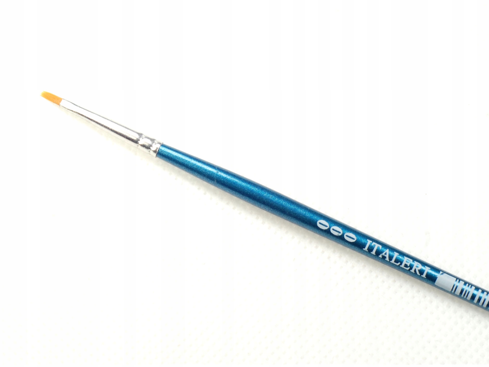 

Pędzelek modelarski 000 płaski 51221 Italeri