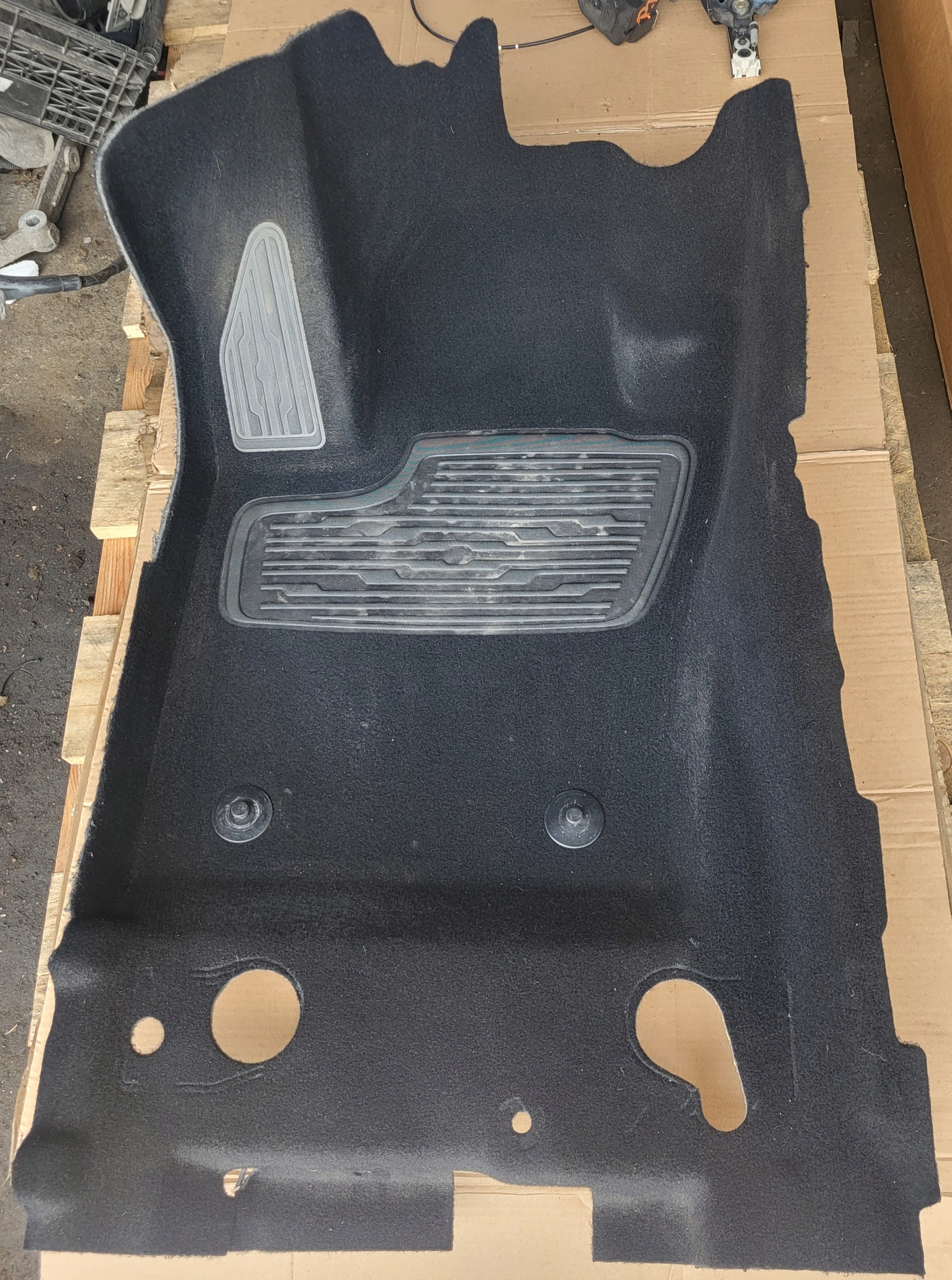 mats floor carpet left front driver´s ALFA ROMEO TONALE OE EUROPA