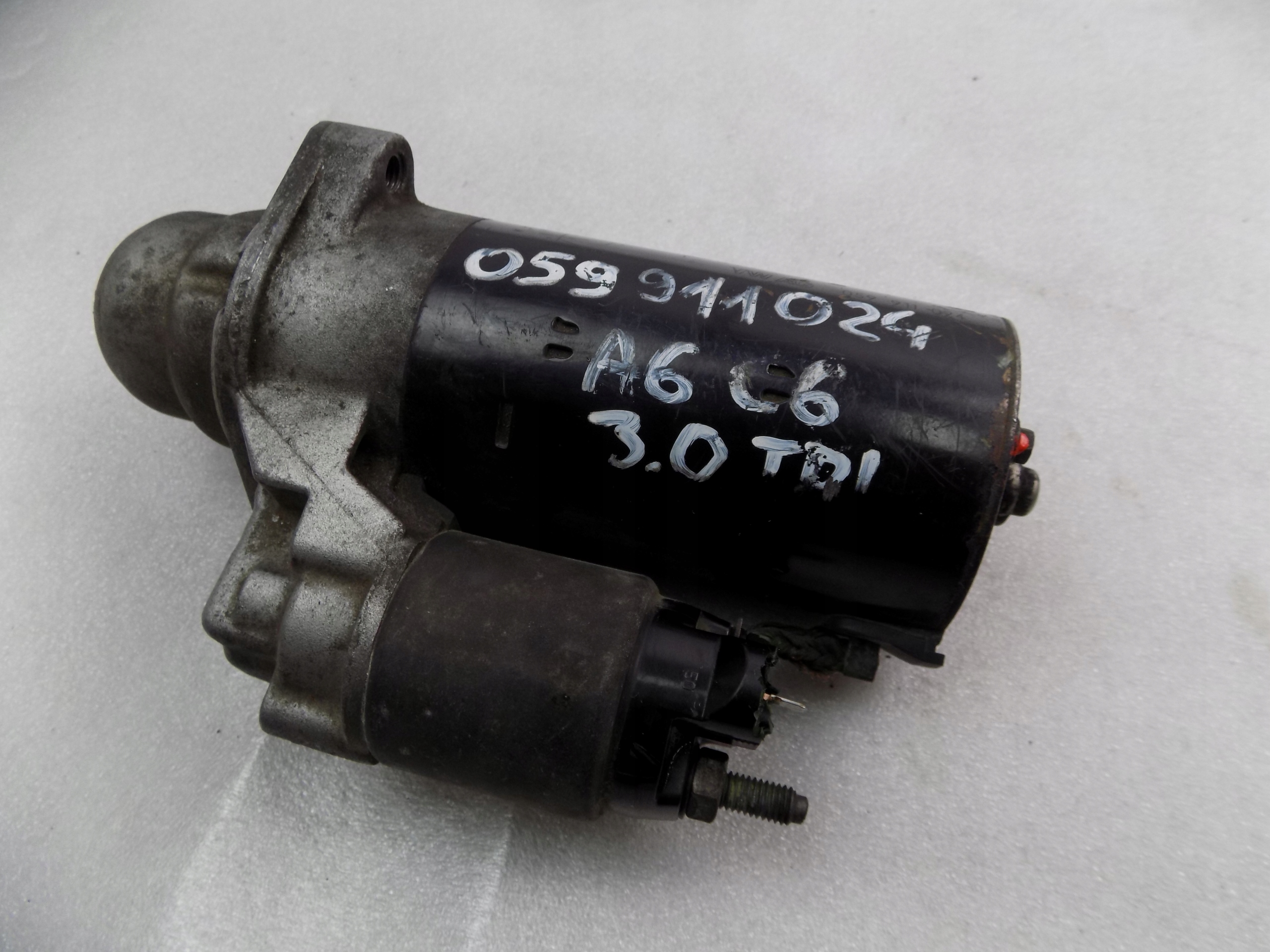 AUDI A6 C6 3.0 TDI ROZRUSZNIK 059911024