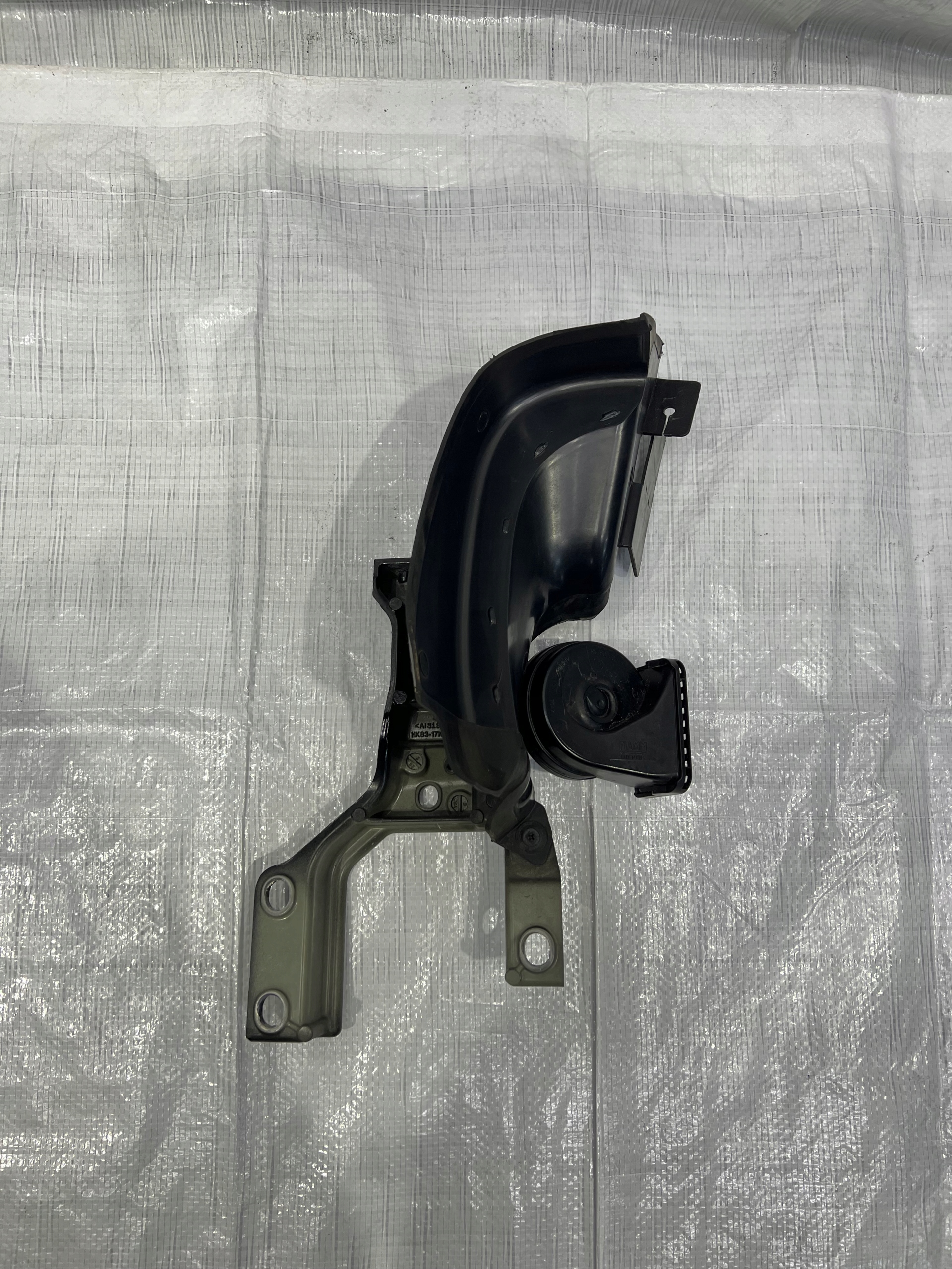 JAGUAR F-PACE КРОНШТЕЙН КРОНШТЕЙН HK83-17K898-AD