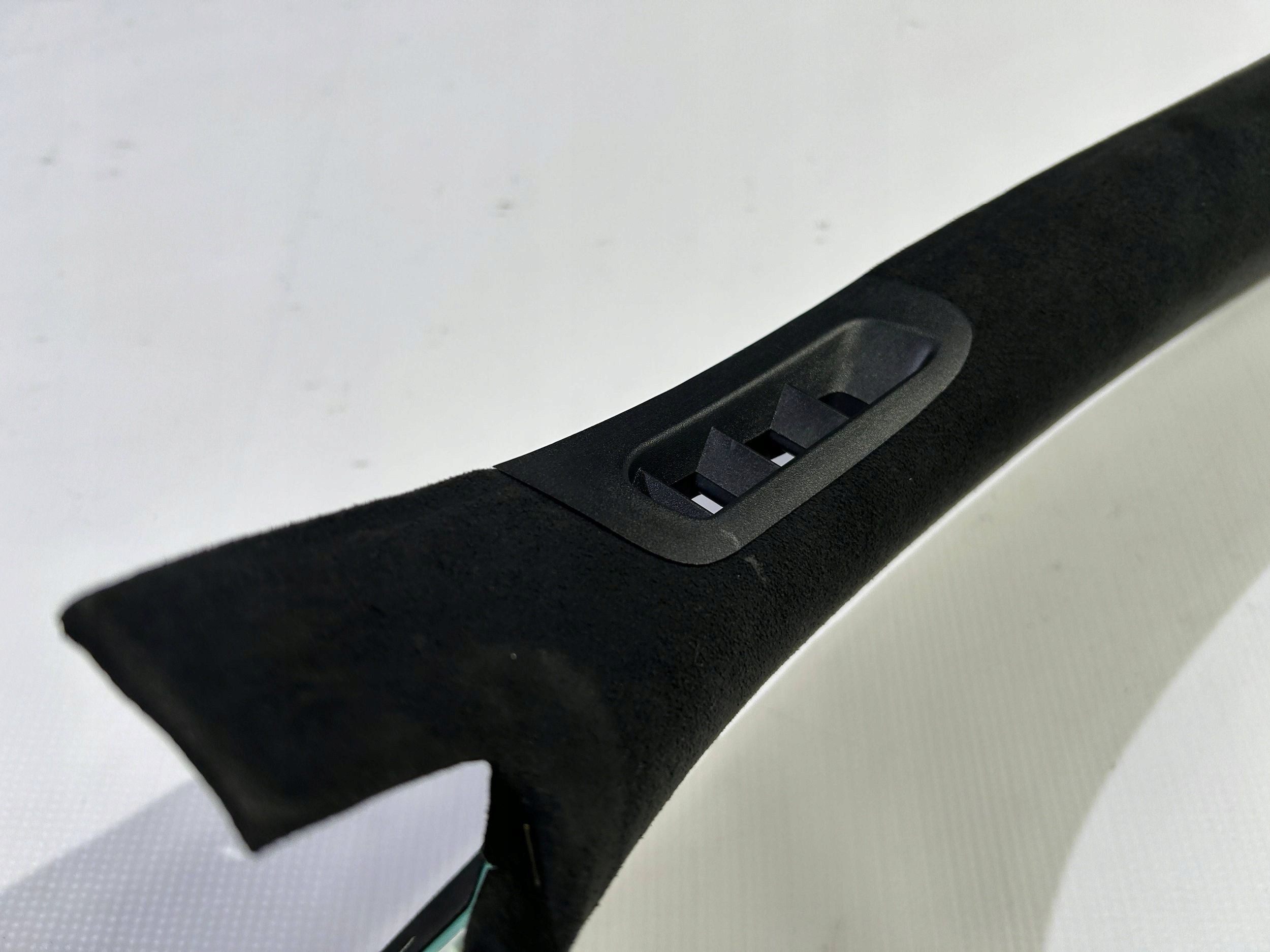 side cover panel slupka A left left alcantara Dodge Durango 2021
