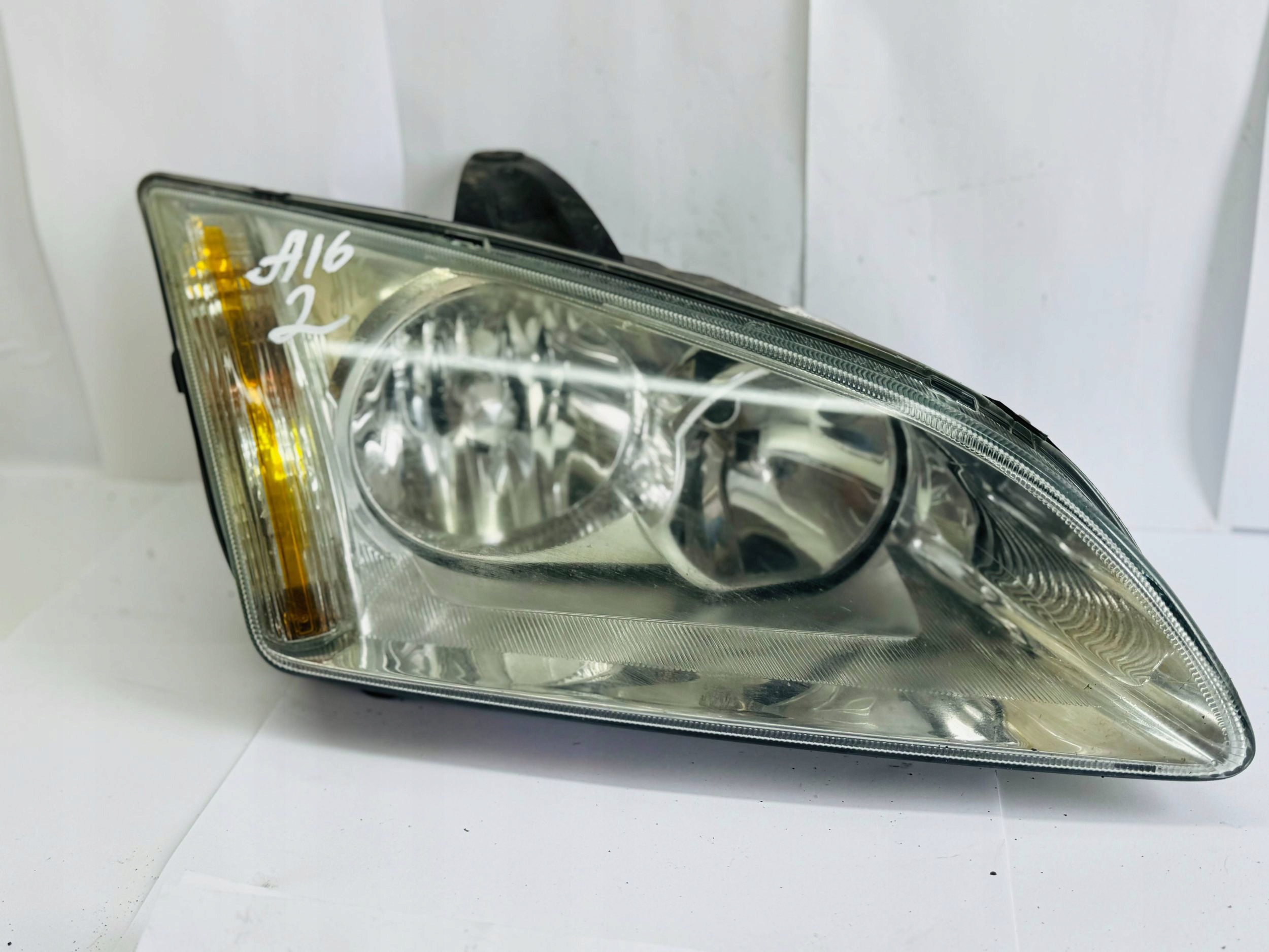 Ford Focus light front 4M5113099AD 10178 00157