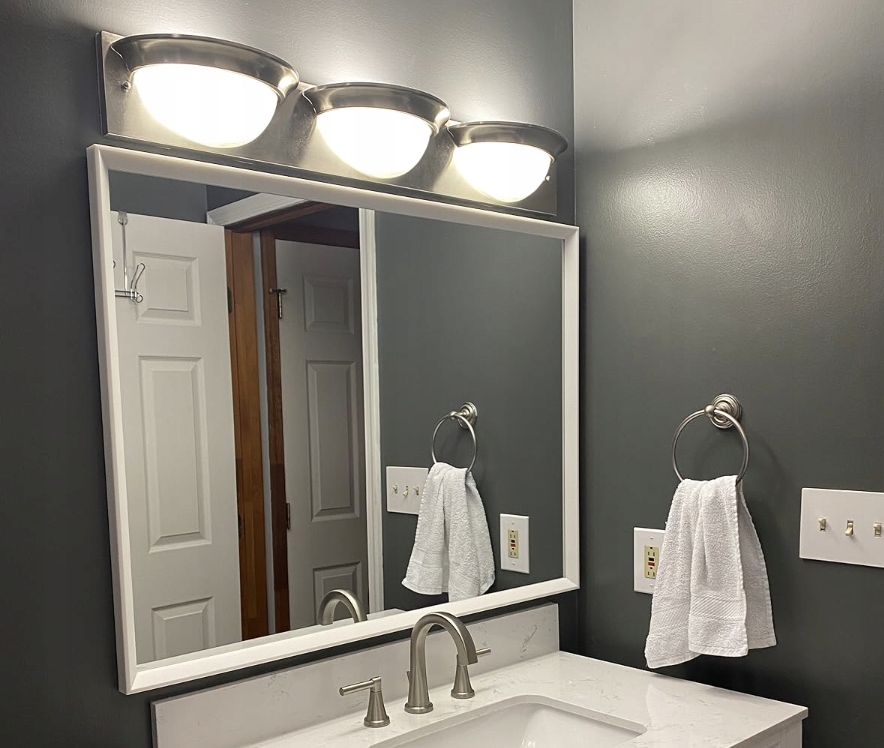 Lustro ścienne prostokąt w ramie białe 60x90cm Typ lustra ścienne