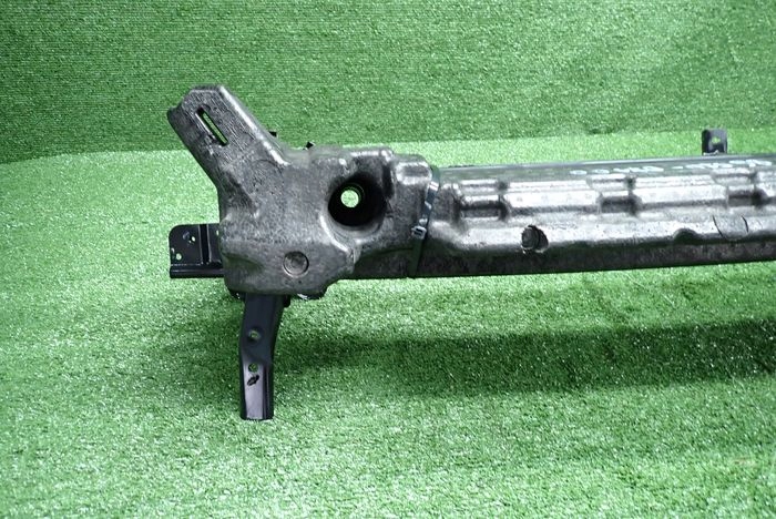 HYUNDAI TUCSON III bumper support front front