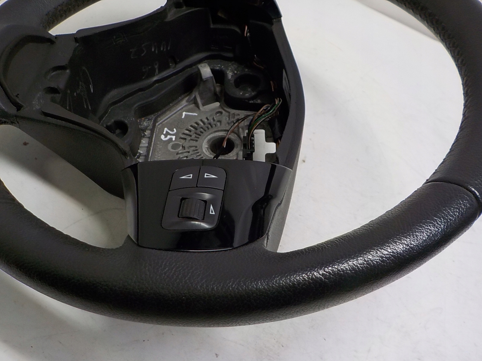 OPEL CORSA D lenkrad Leder MULTI PODGRZEWANA