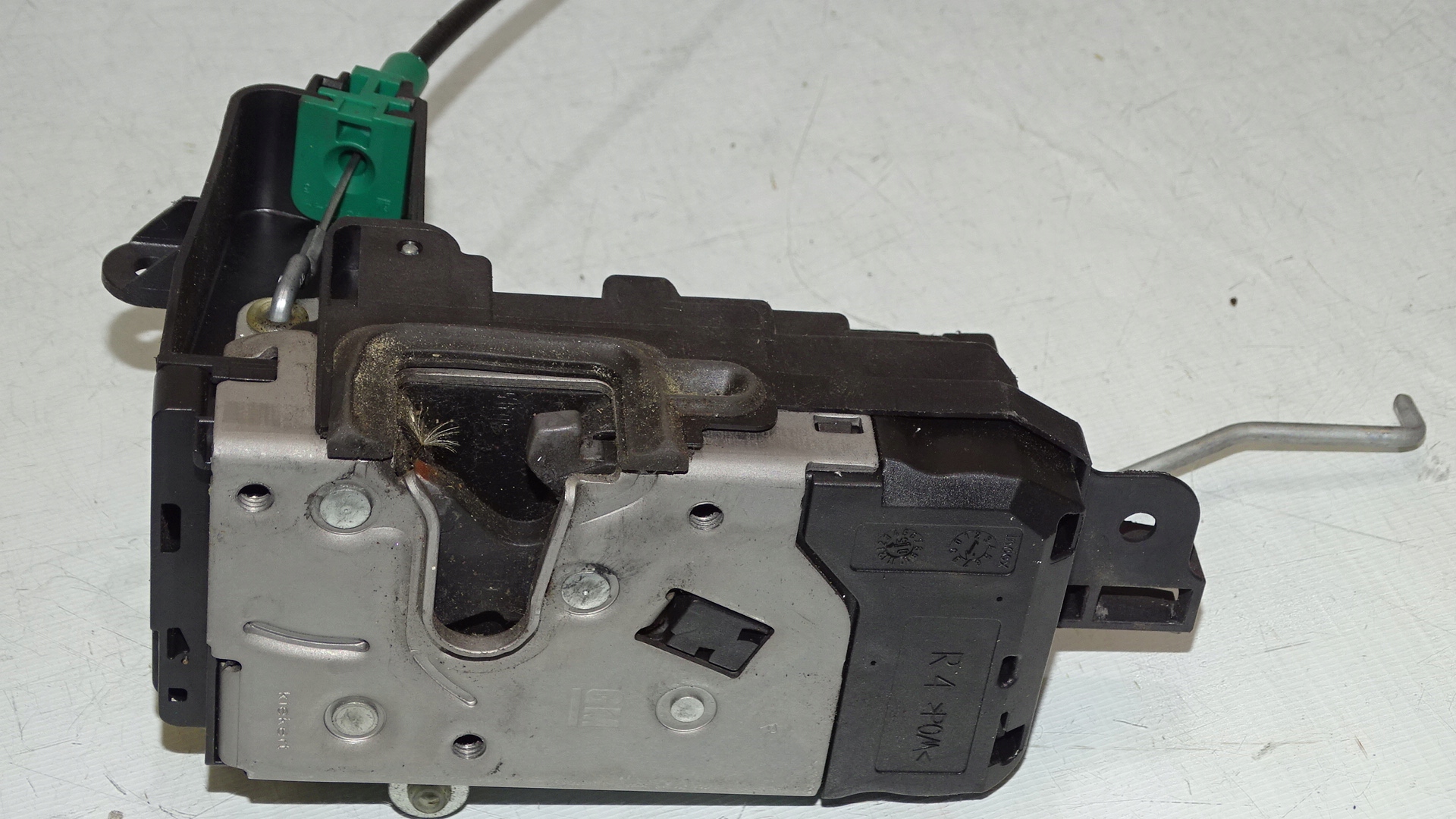 ZAMEK PRAWY PRZÓD DRZWI OPEL VECTRA C Producent części Opel OE