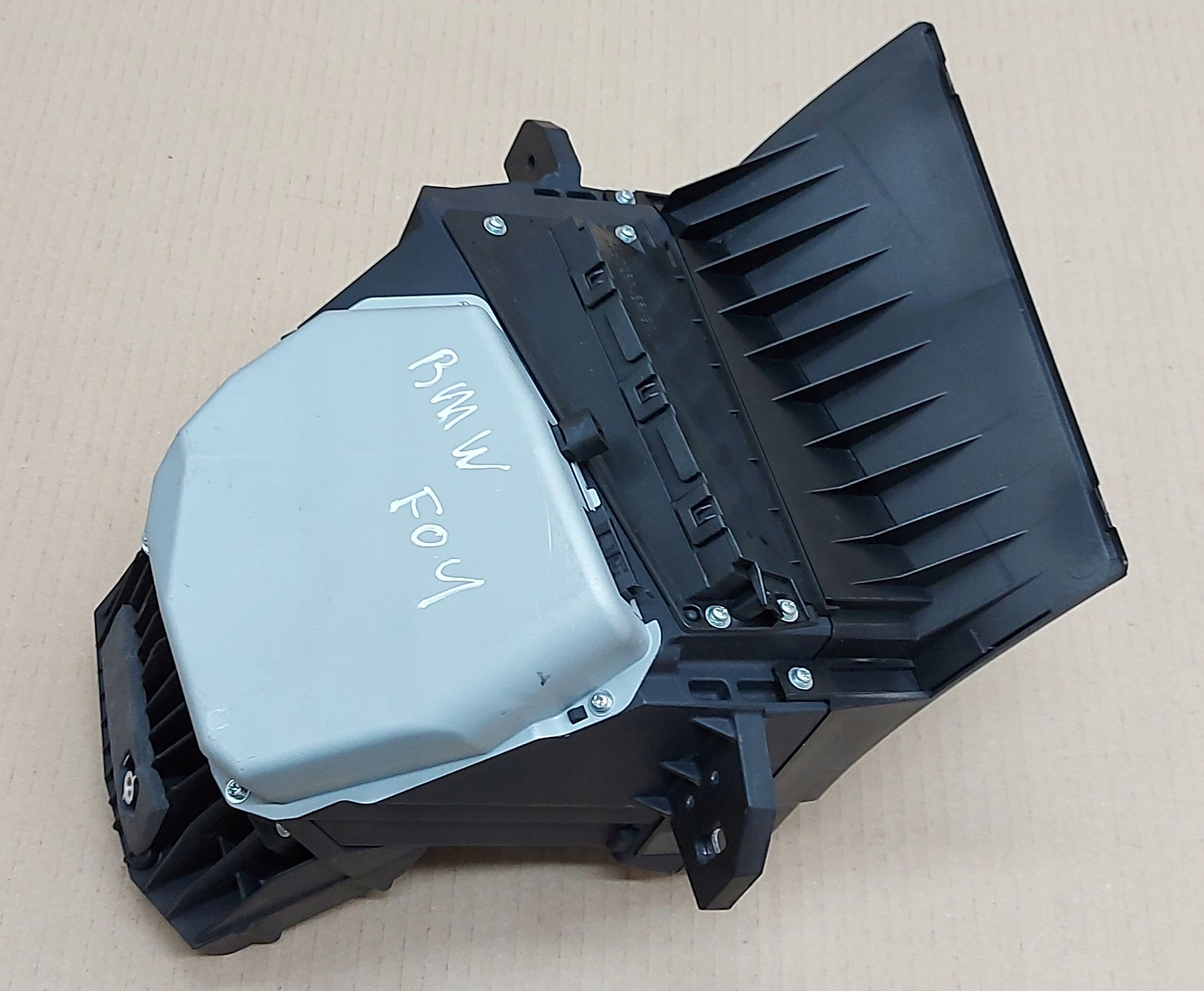 спидометр 7 F01