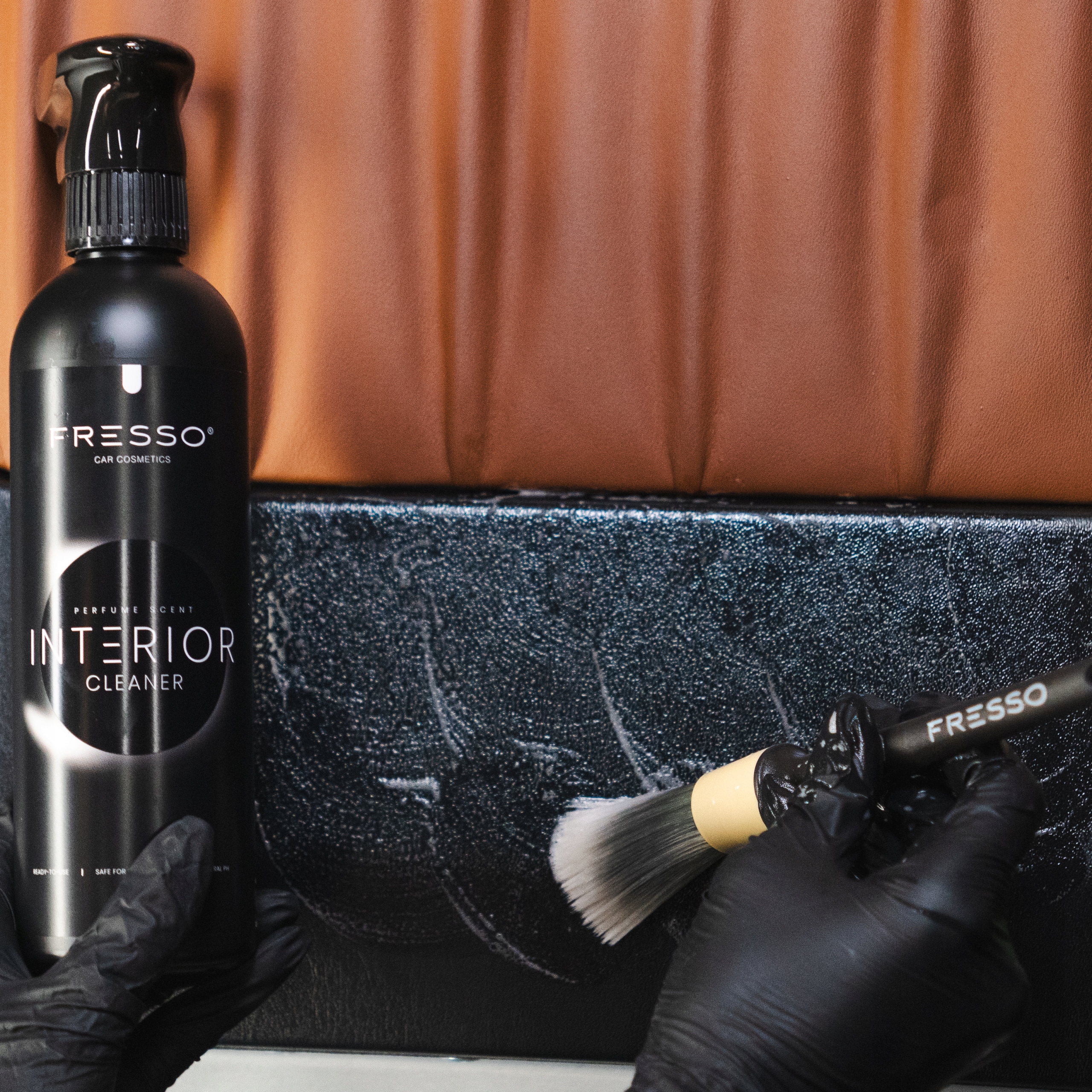 FRESSO INTERIOR CLEANER 1L DO CZYSZCZENIA WNĘTRZA AUTA KOKPIT PLASTIKÓW Pojemność opakowania 1000 ml