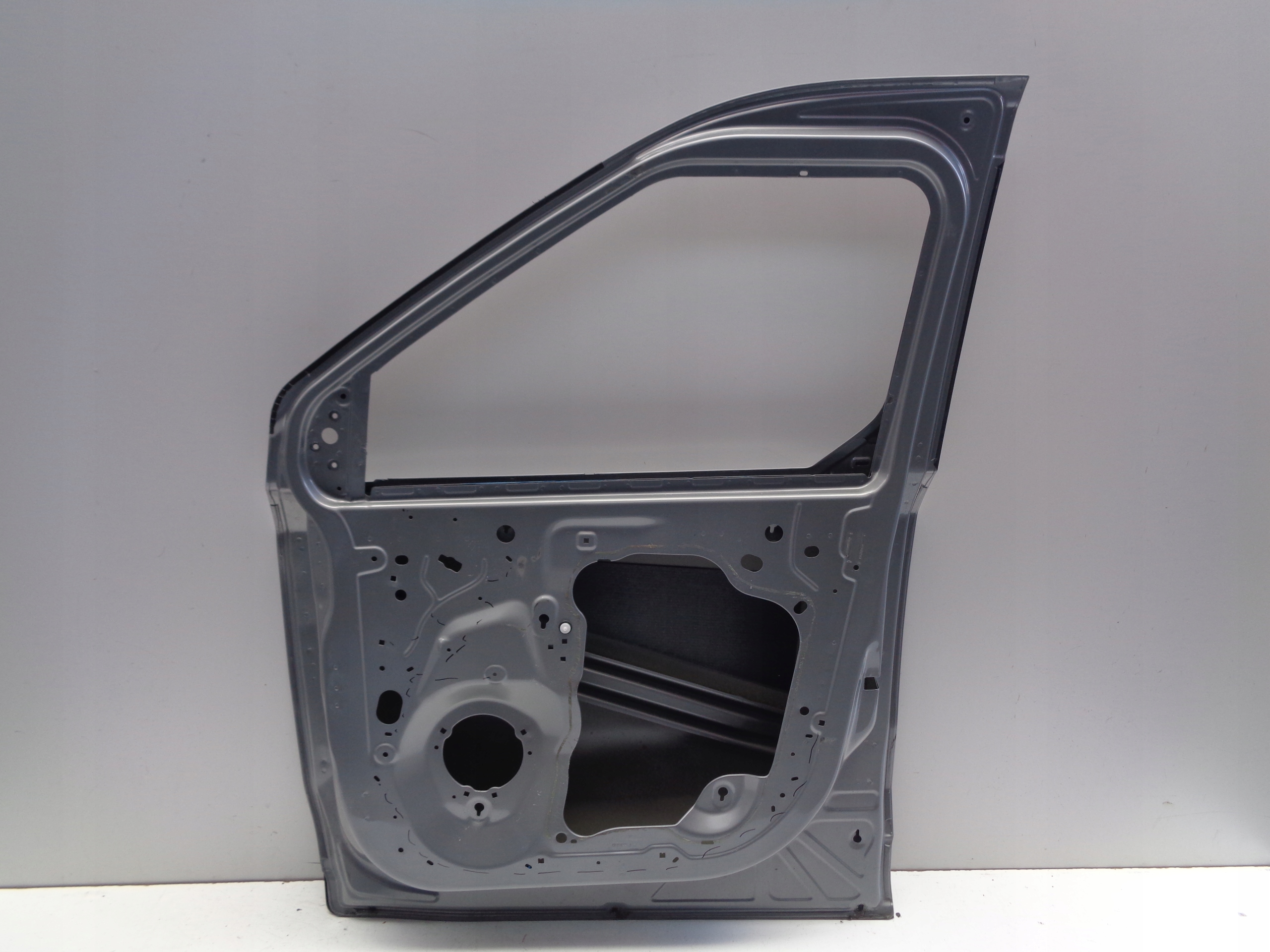 door right front FORD TRANSIT COURIER 24- NR 49083
