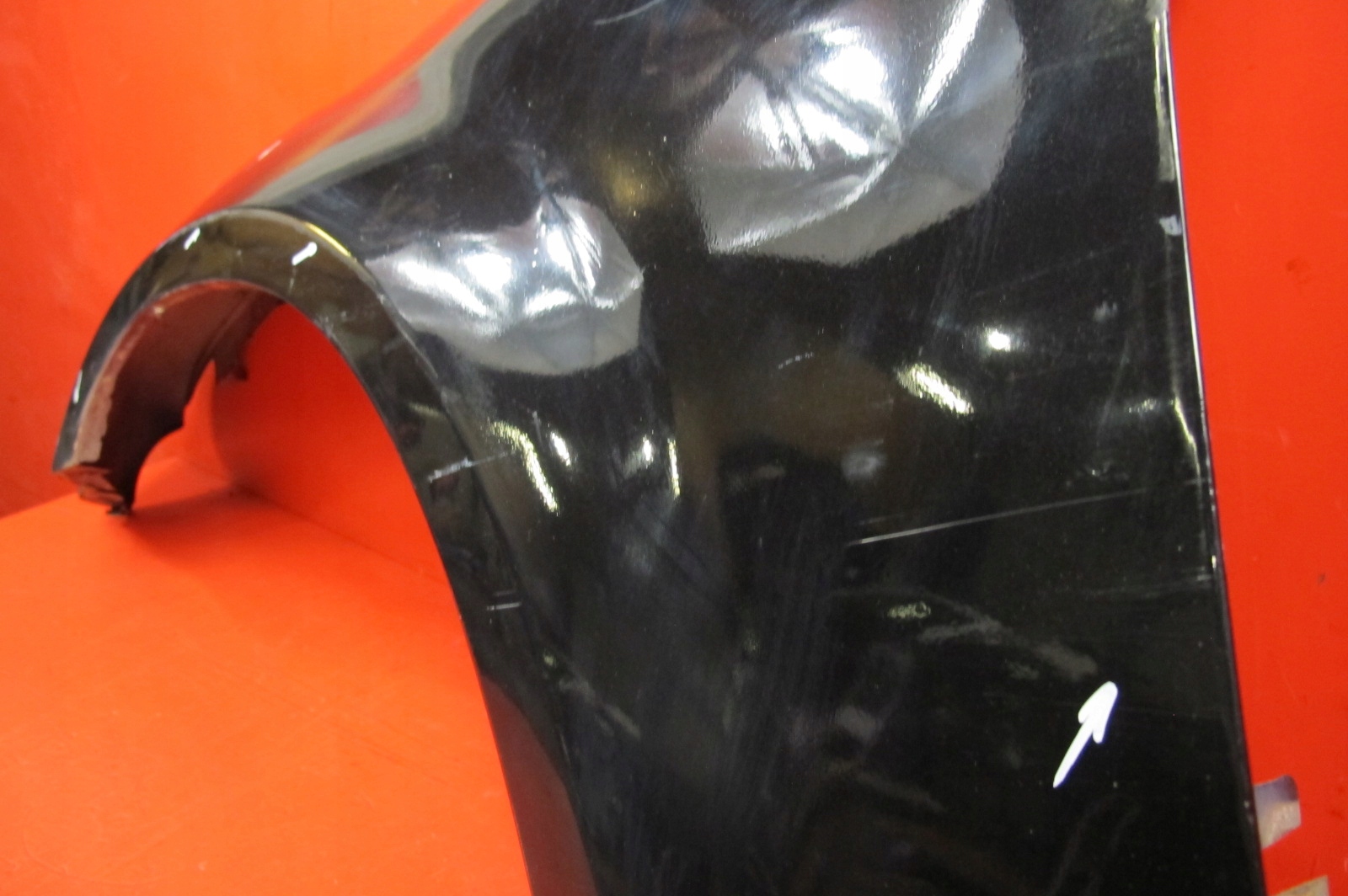 CHRYSLER 300C 04-10 fender left front front black PXR