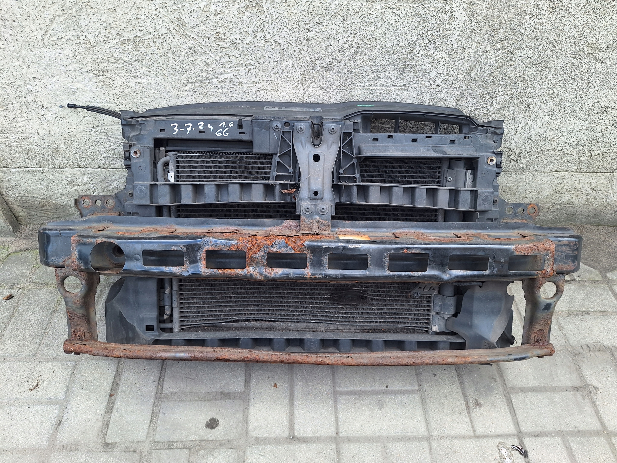 VOLKSWAGEN GOLF VI KOMBI 08-13 support panel for radiators 1.6 / 2.0 TDI