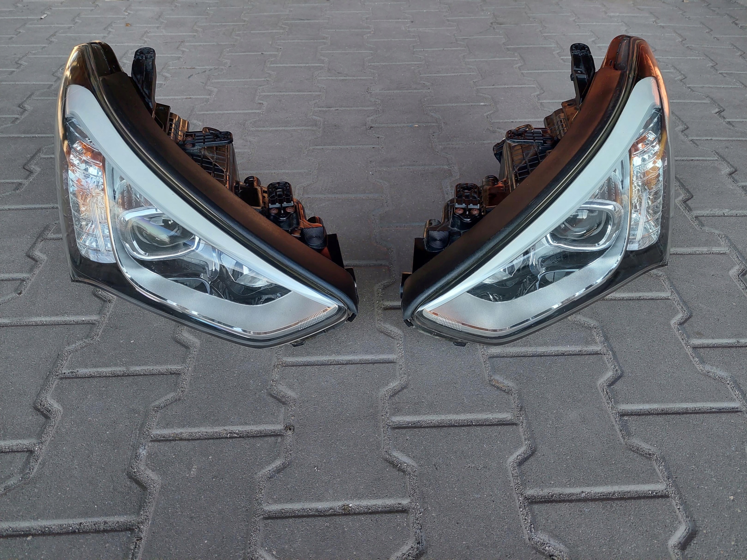 light left front front left EUROPA HYUNDAI SANTA FE III