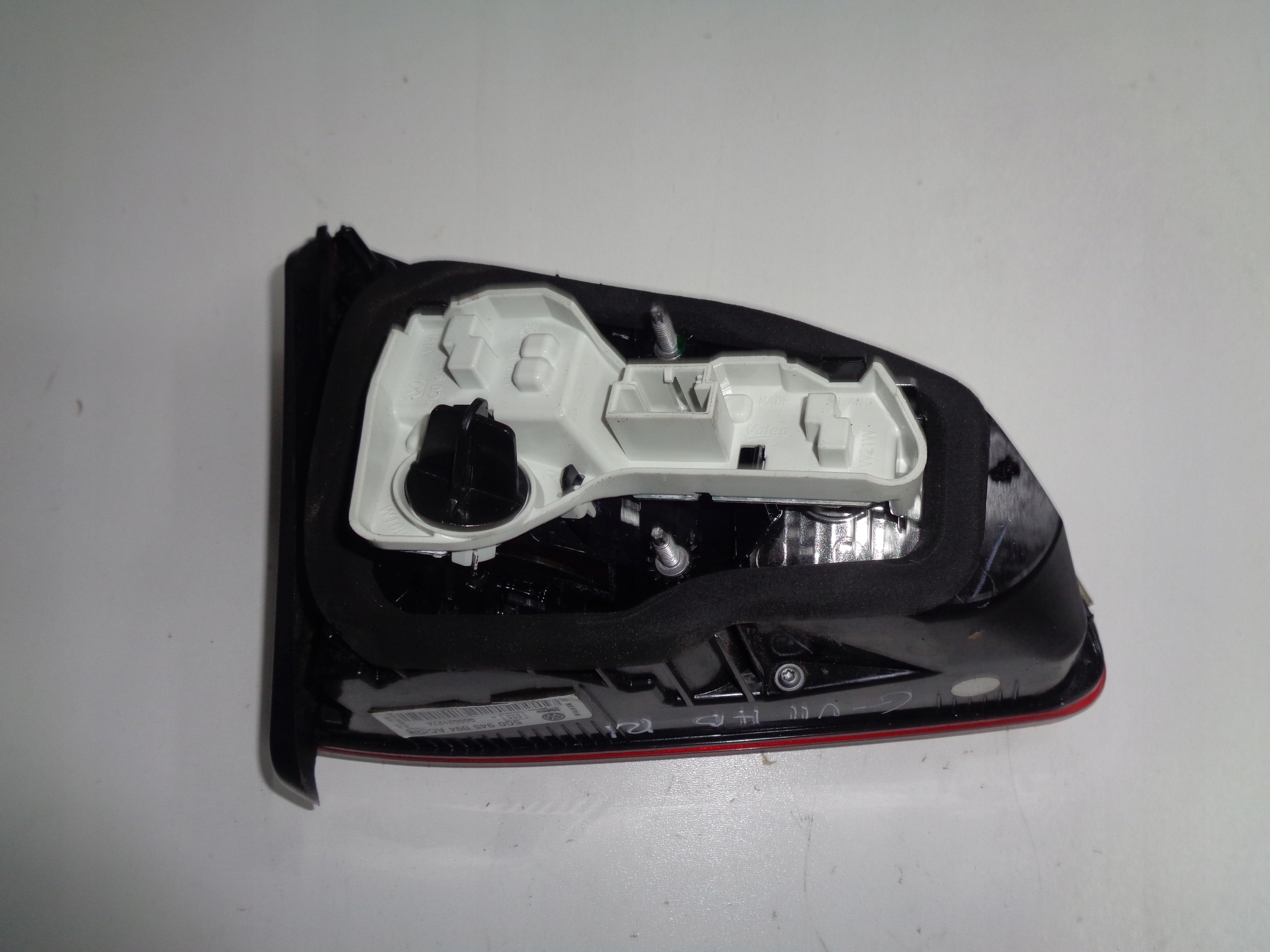 VW GOLF VII 7 HB light right rear part to the bonnet 12r