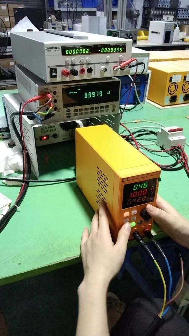 REGULOWANY ZASILACZ LABORATORYJNY AMPPULS RAPEP-3210 32V 10A USB PRECYZYJNY Informacje o bezpieczeństwie CE