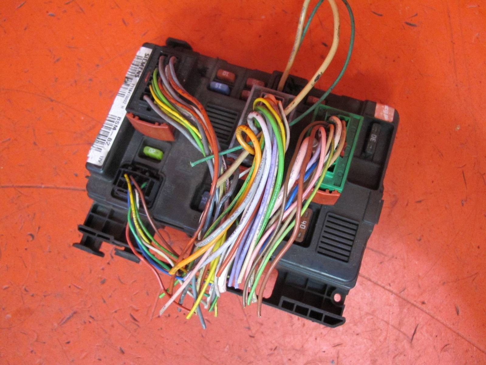 PEUGEOT 206 1.4 B KFW CITROEN module control unit compartment BSM 9643498980