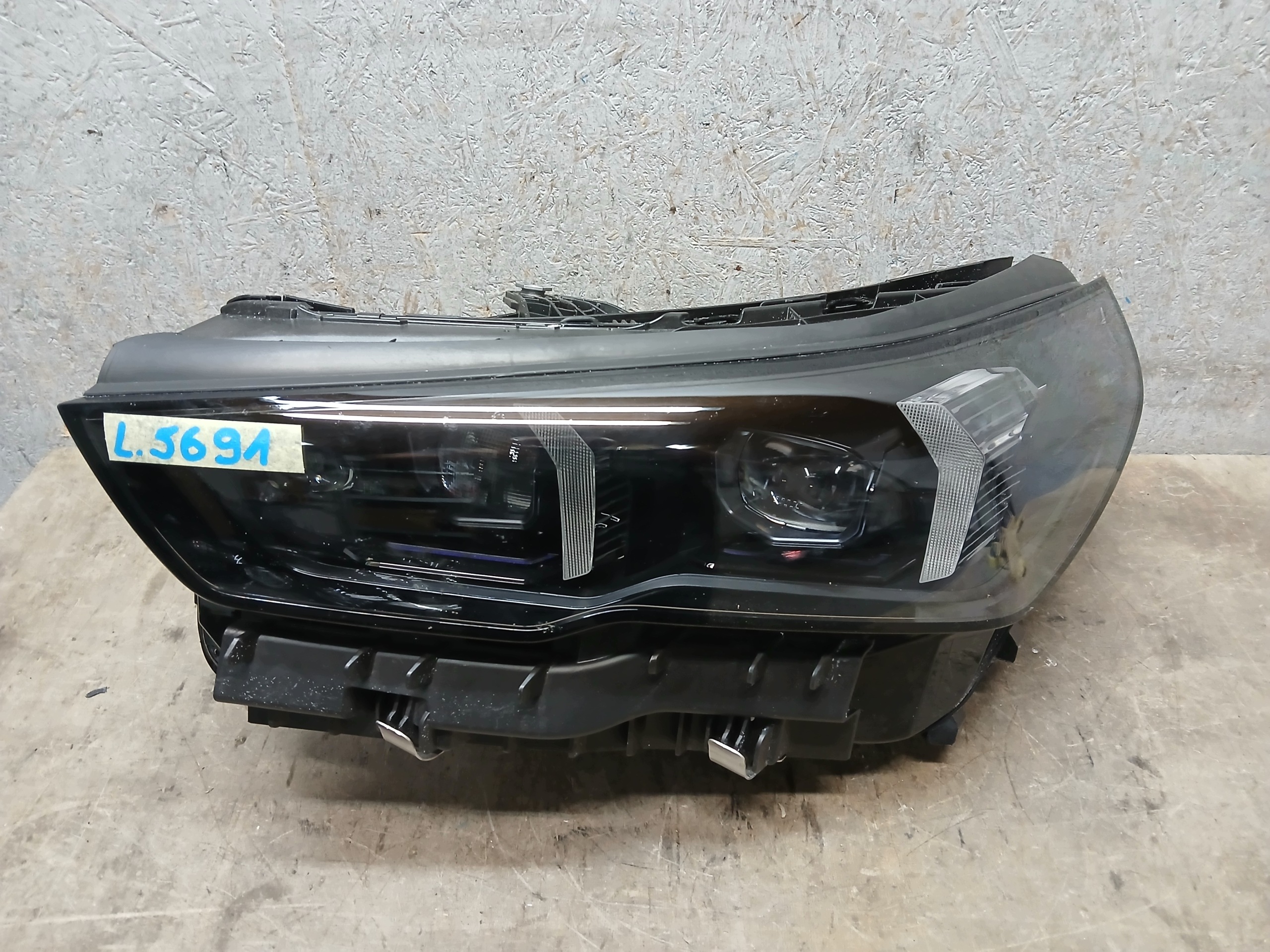 light front left BMW V 5 G60 FULL LED A9 5A798D7-09