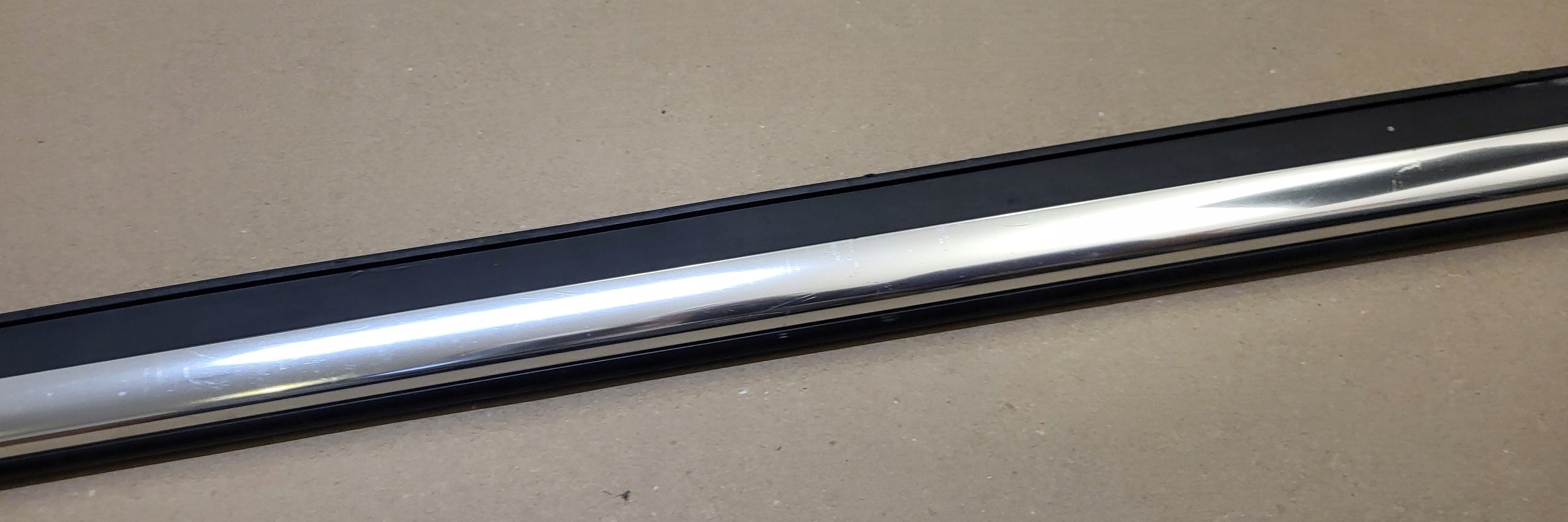 moulding dust windows door right front AUDI A4 B8 8K 8K0853284F CHROM
