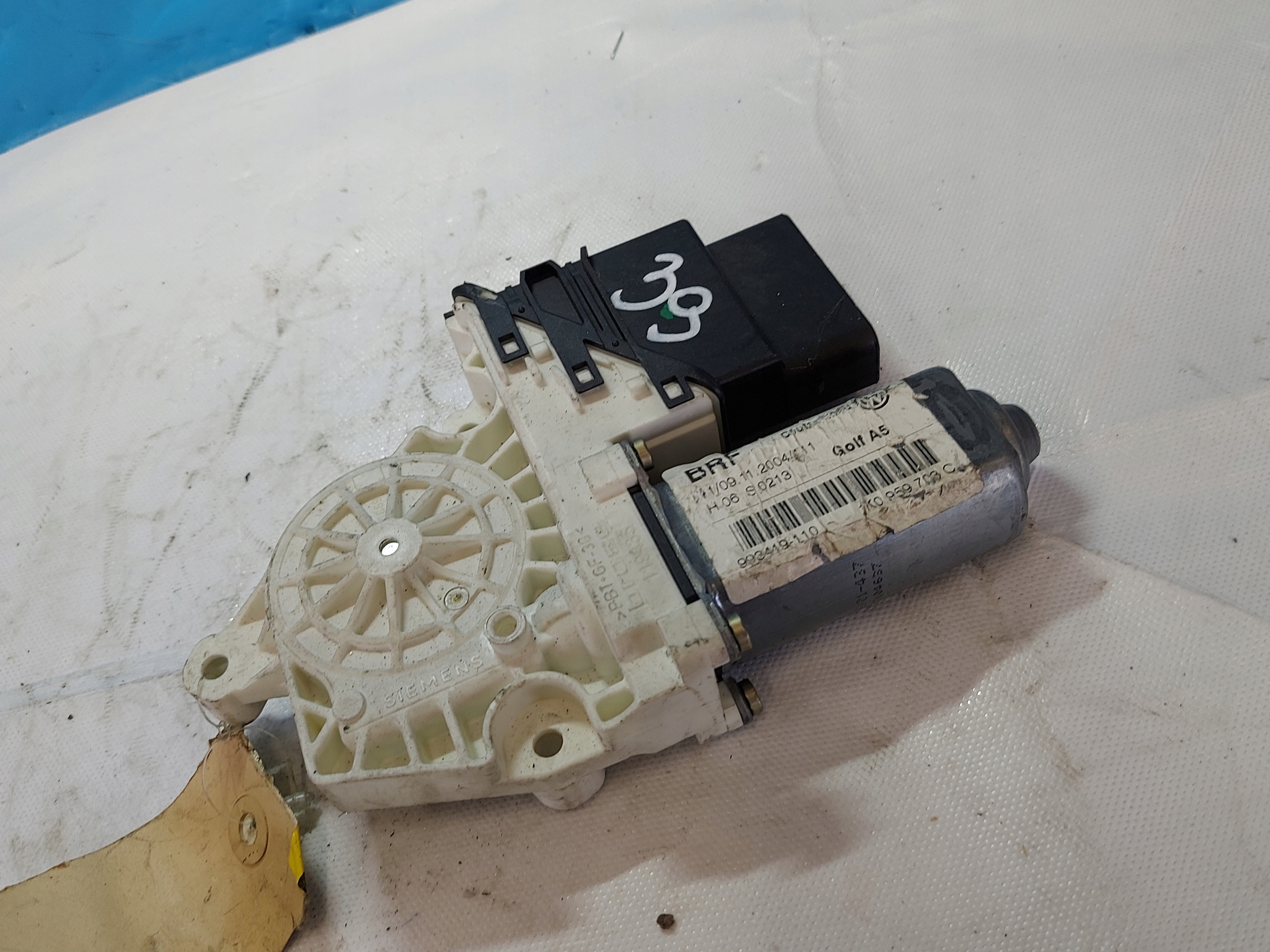 engine lifting windows GOLF V 993424100 left rear part