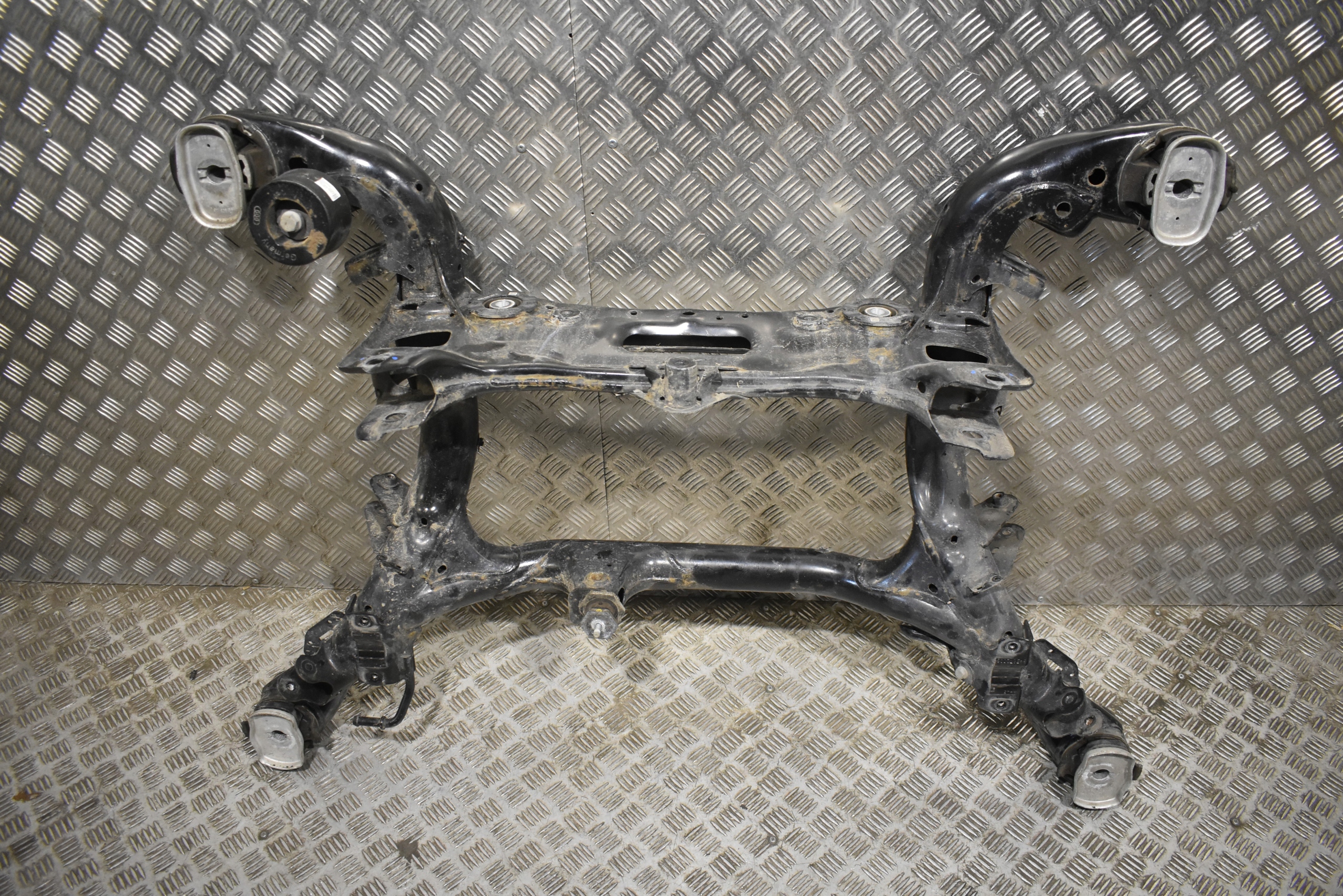 IDEALNY subframe rear part rear AUDI Q7 Q8 SQ7 SQ8 1