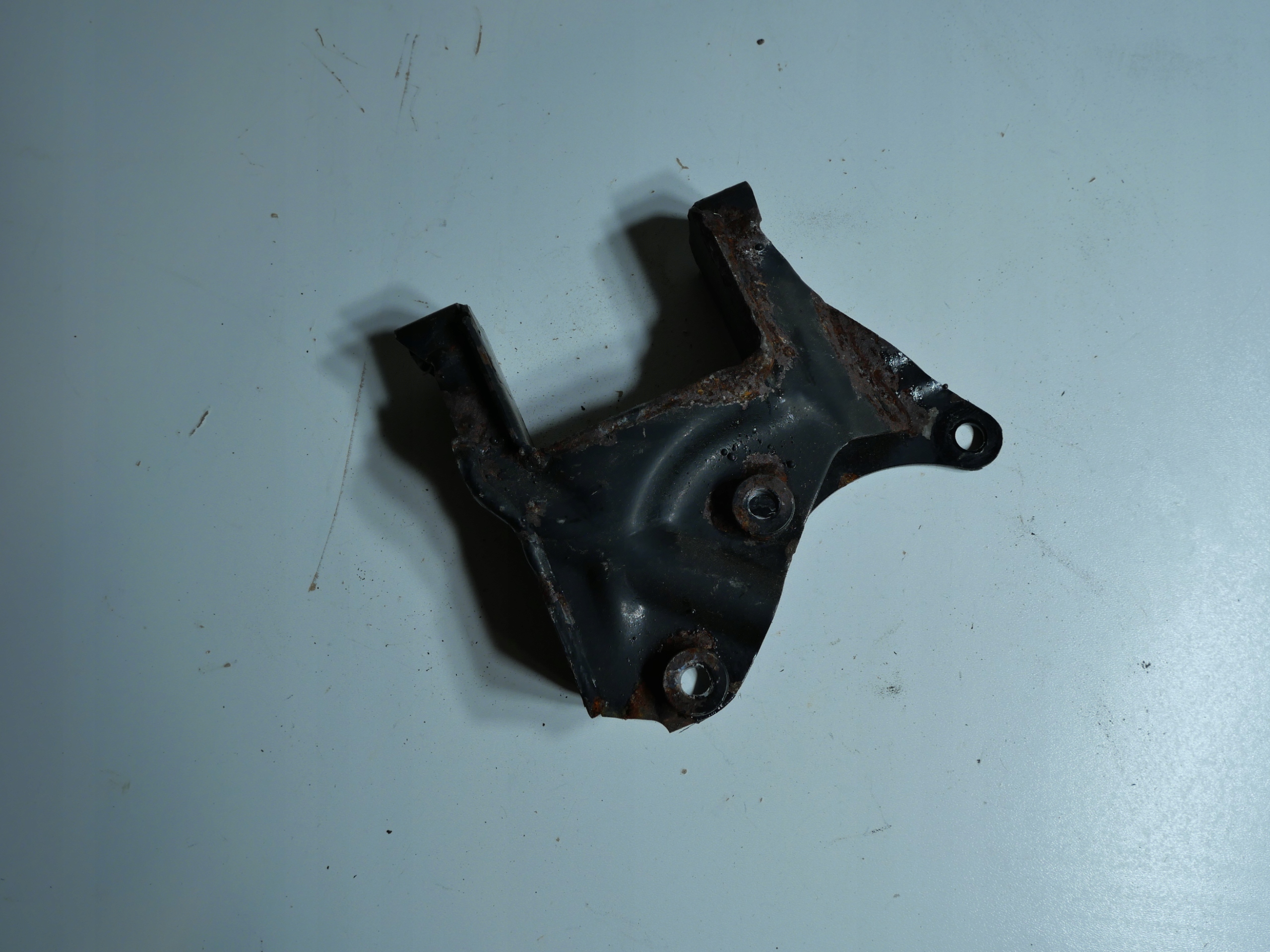 getriebehalter getriebe AUDI VW SEAT SKODA 6Q0199111R