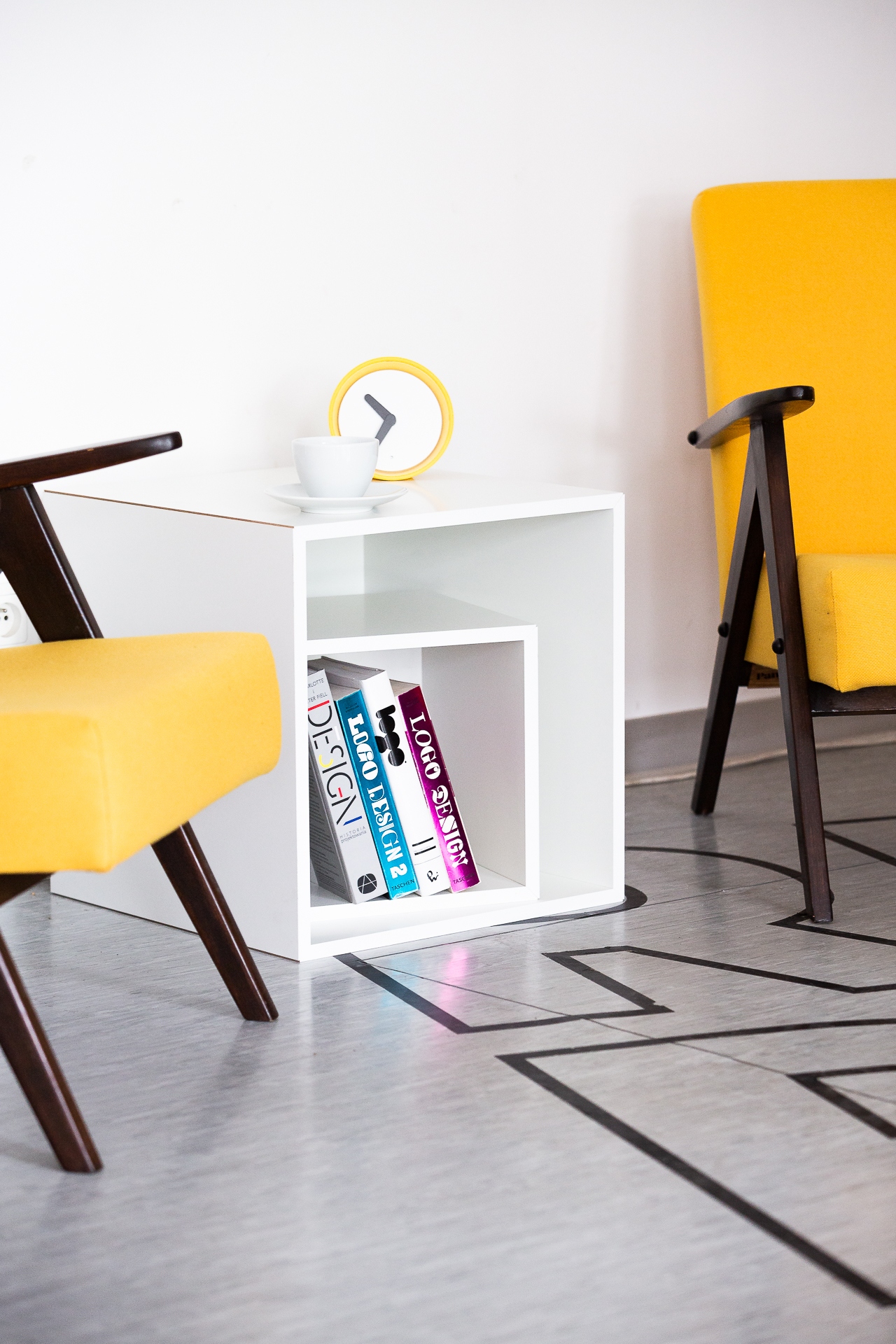 Stolik kawowy biały mat