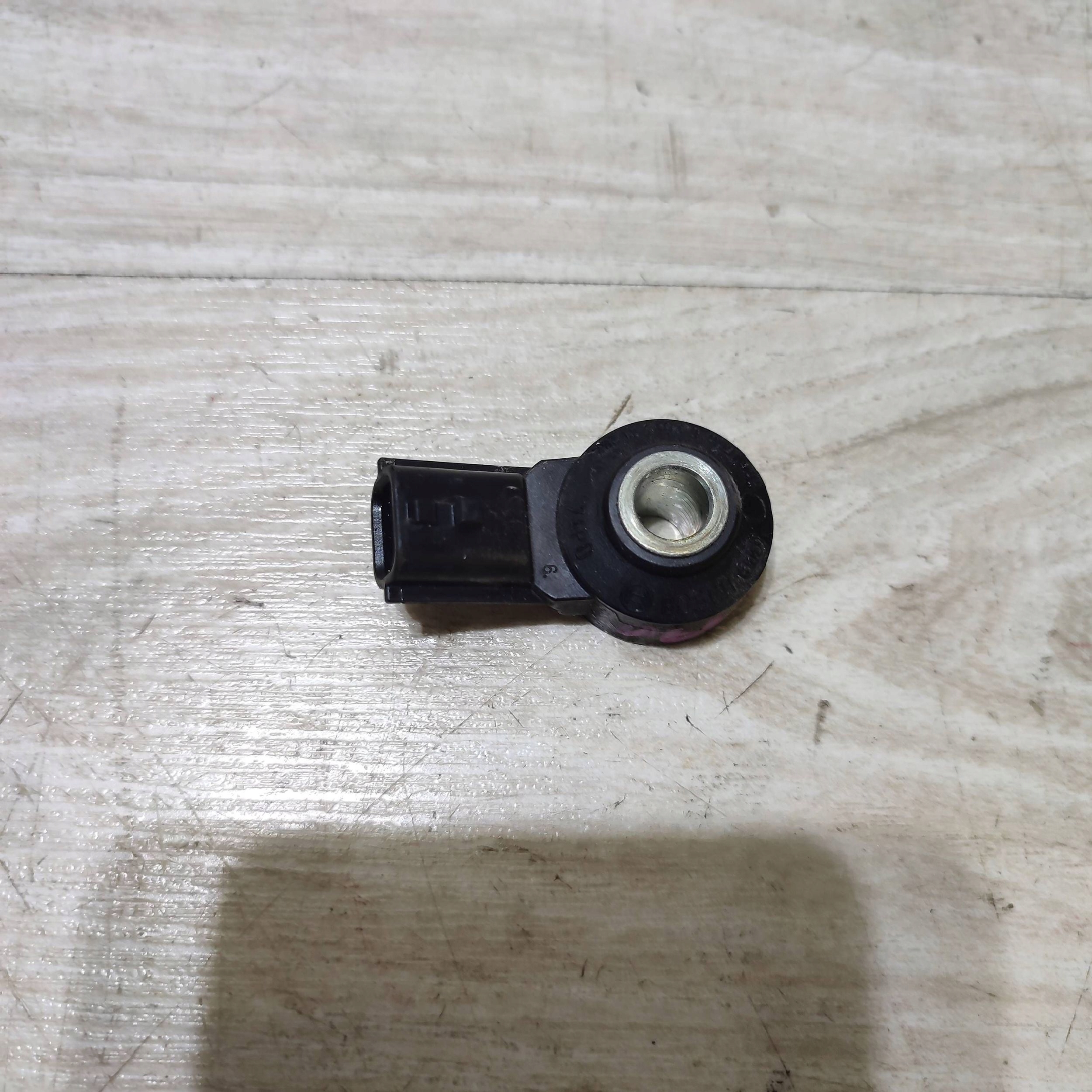 sensor spalania stukowego Suzuki Vitara (LY) 0261231282