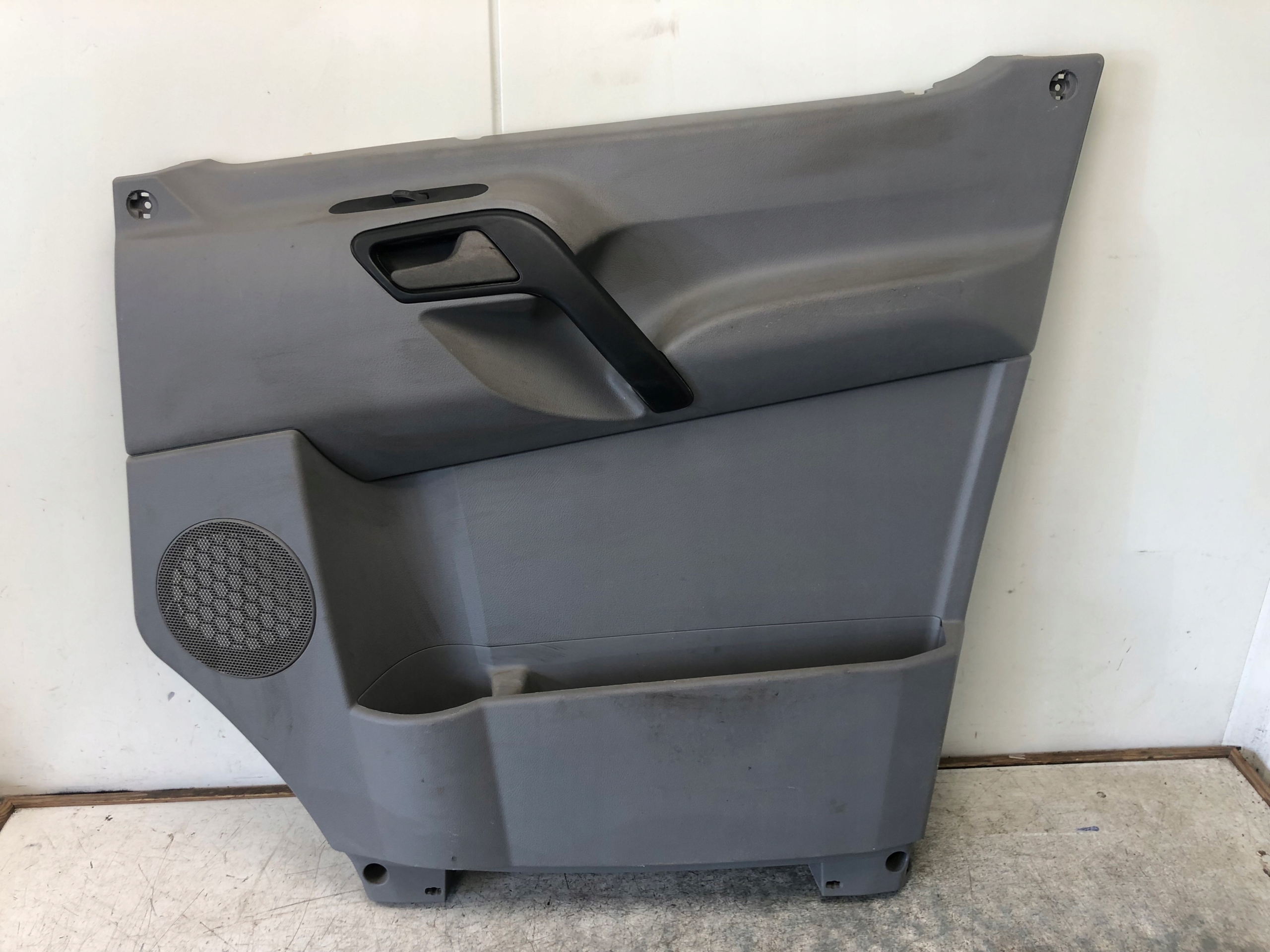 side door right front MERCEDES W906 A9067270171