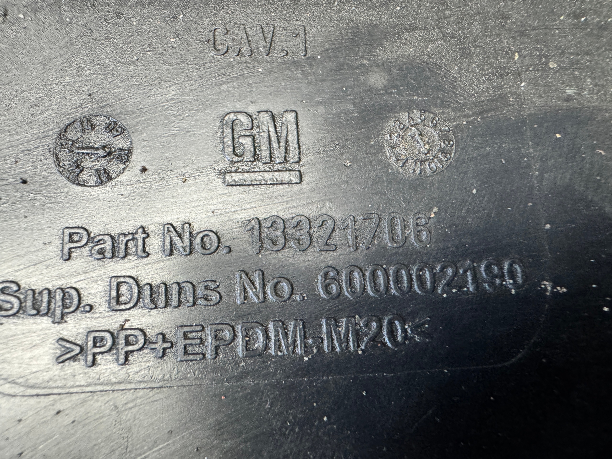 OPEL MERIVA B lower motor cover chassis original 13321706