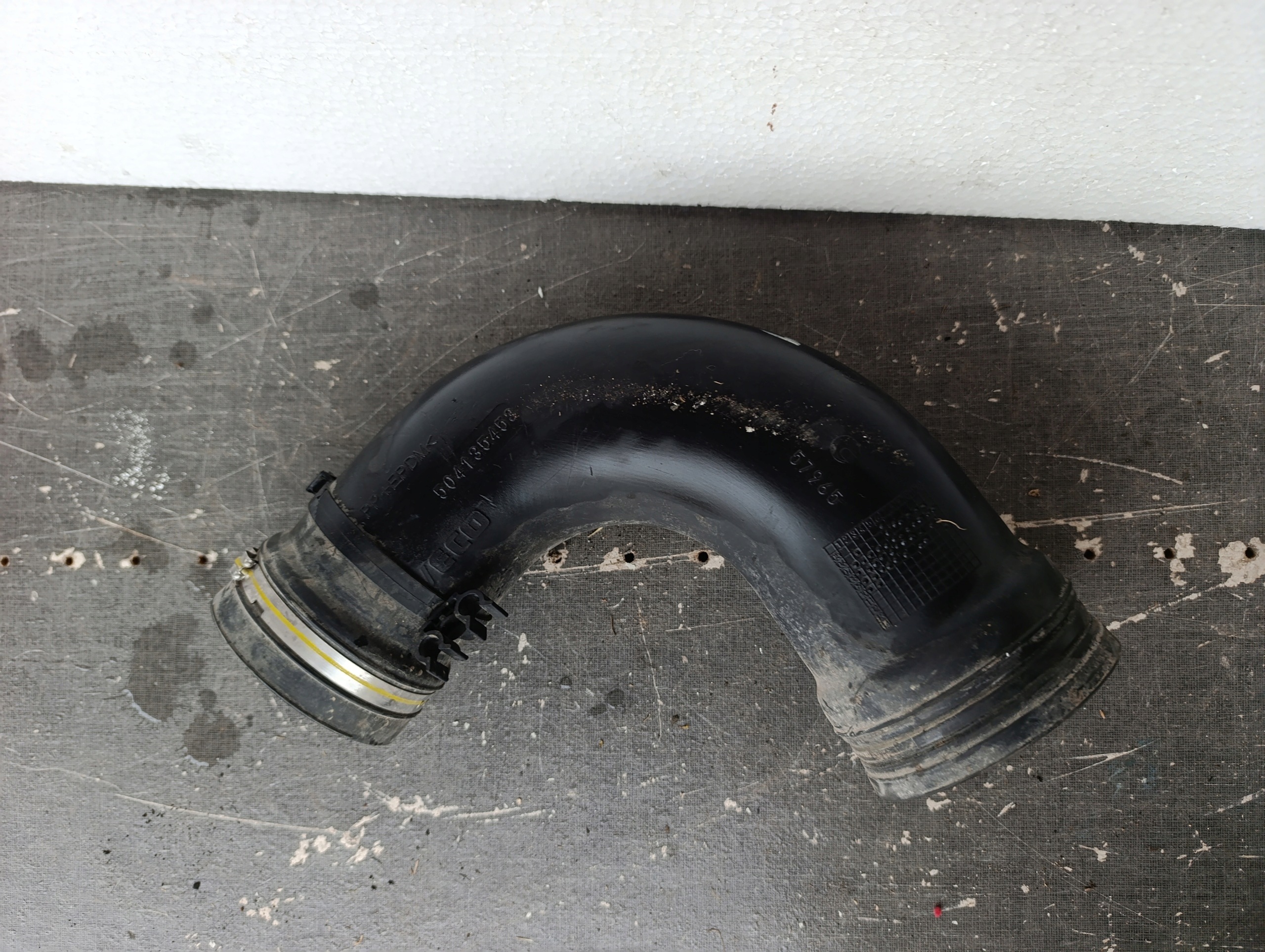 pipe DOLOTU air IVECO DAILY 06-> 504135452