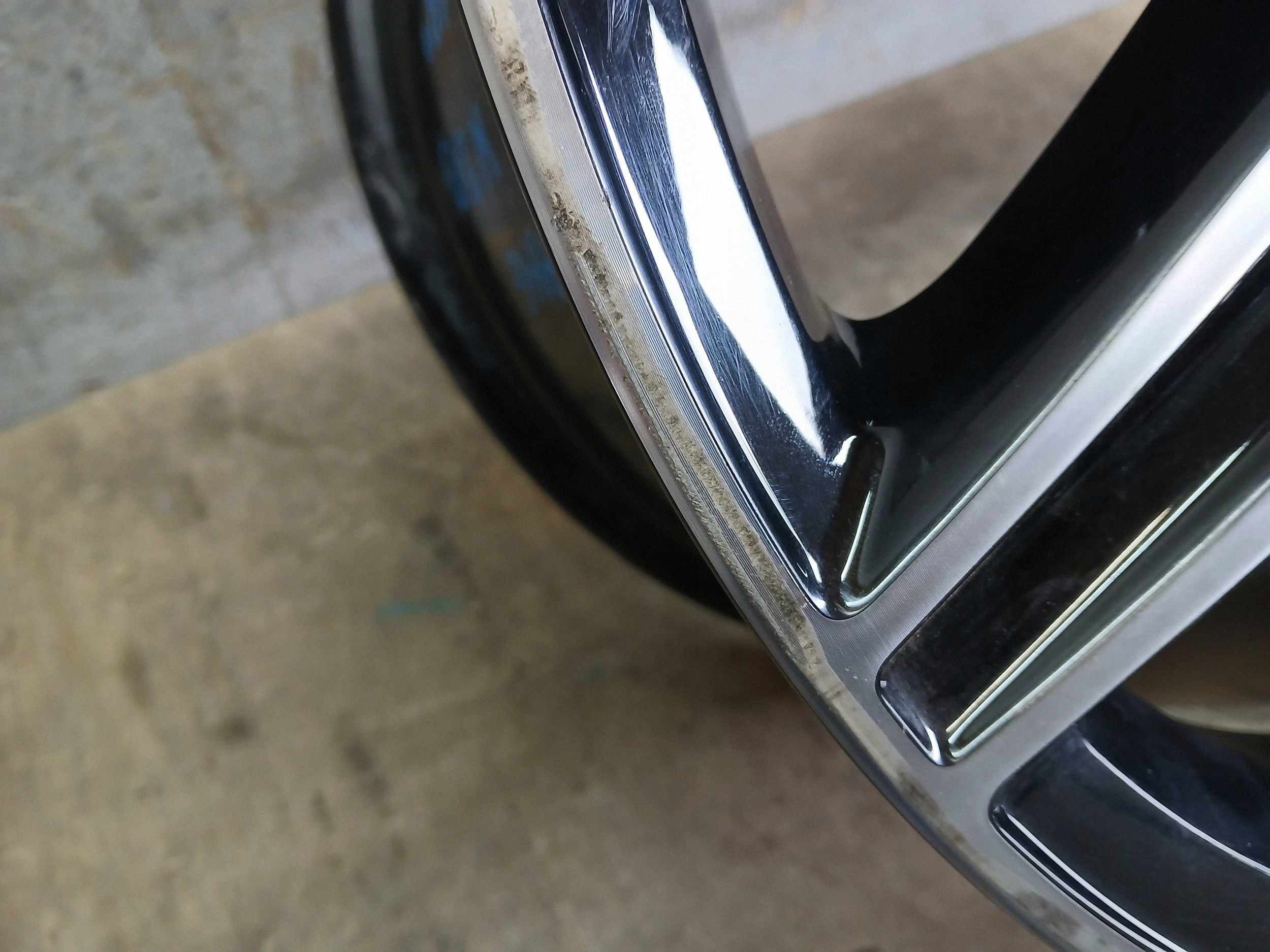 disc 18 front Mercedes-Benz E W213 A2134011900
