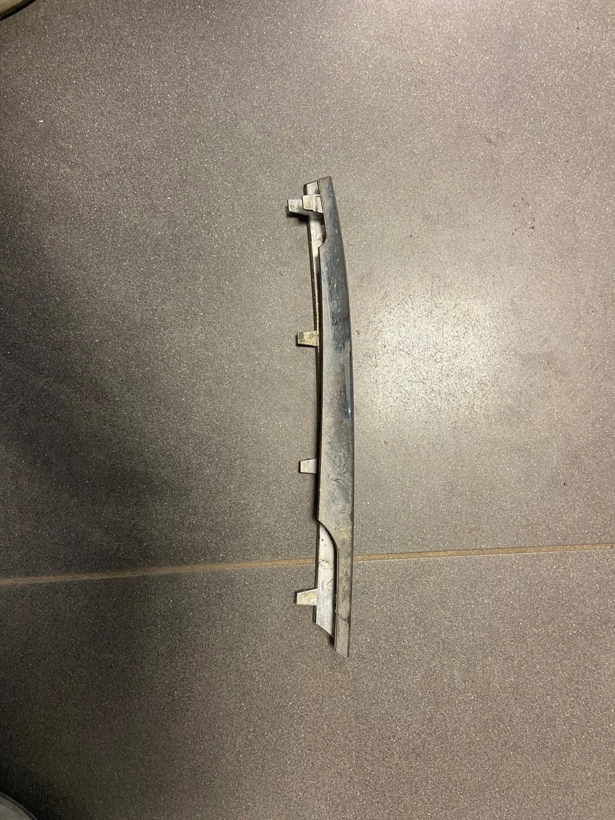 moulding frame CHROM MERCEDES X204 GLK A2048852074 R