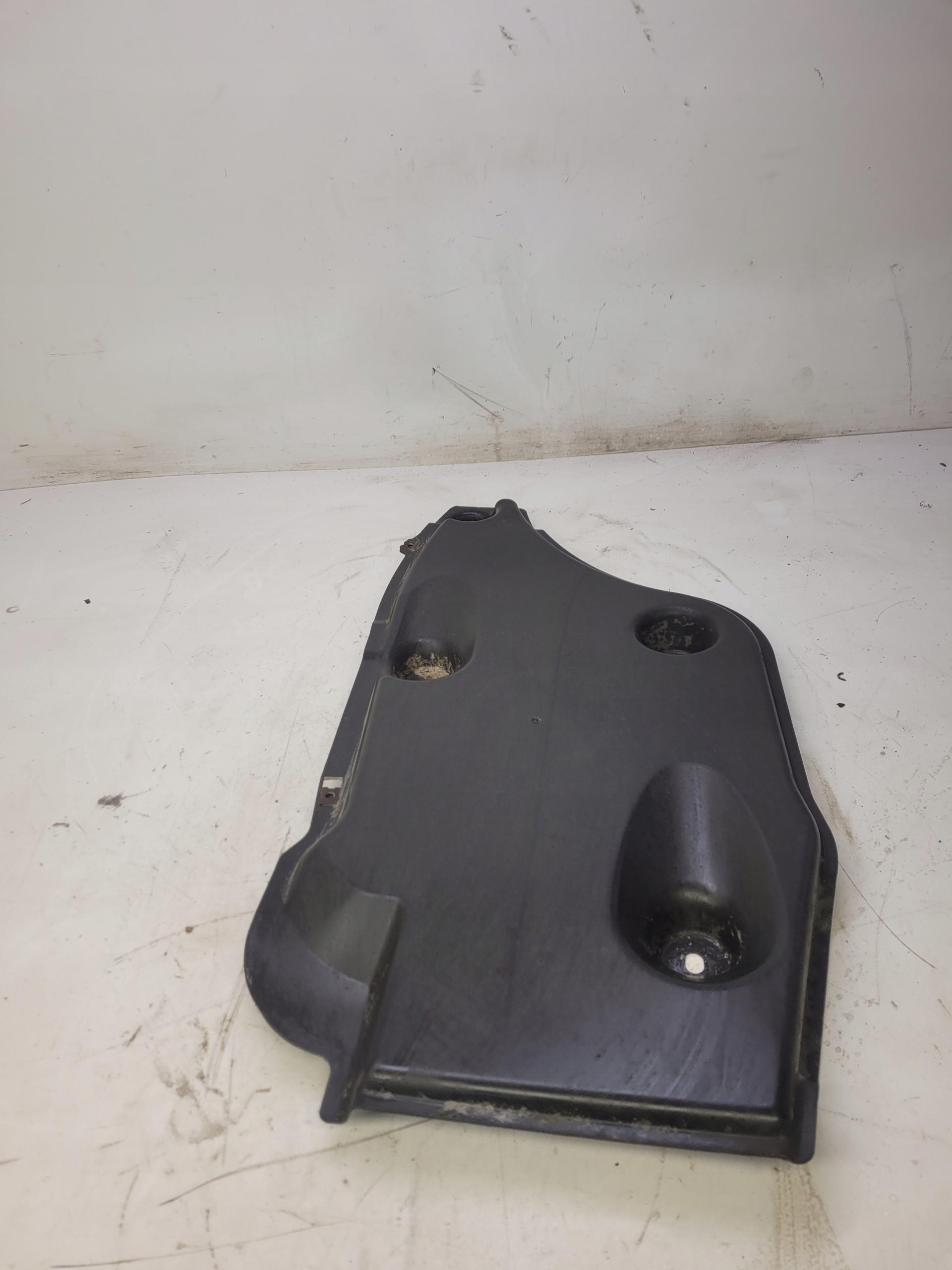 cover chassis left rear part AUDI A6 C7 4G0825215B