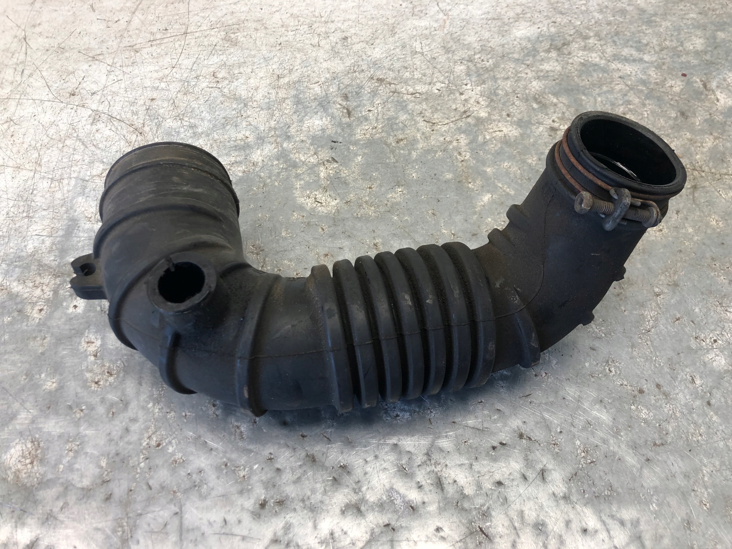 pipe air hose MITSUBISHI PAJERO IV 1505A196