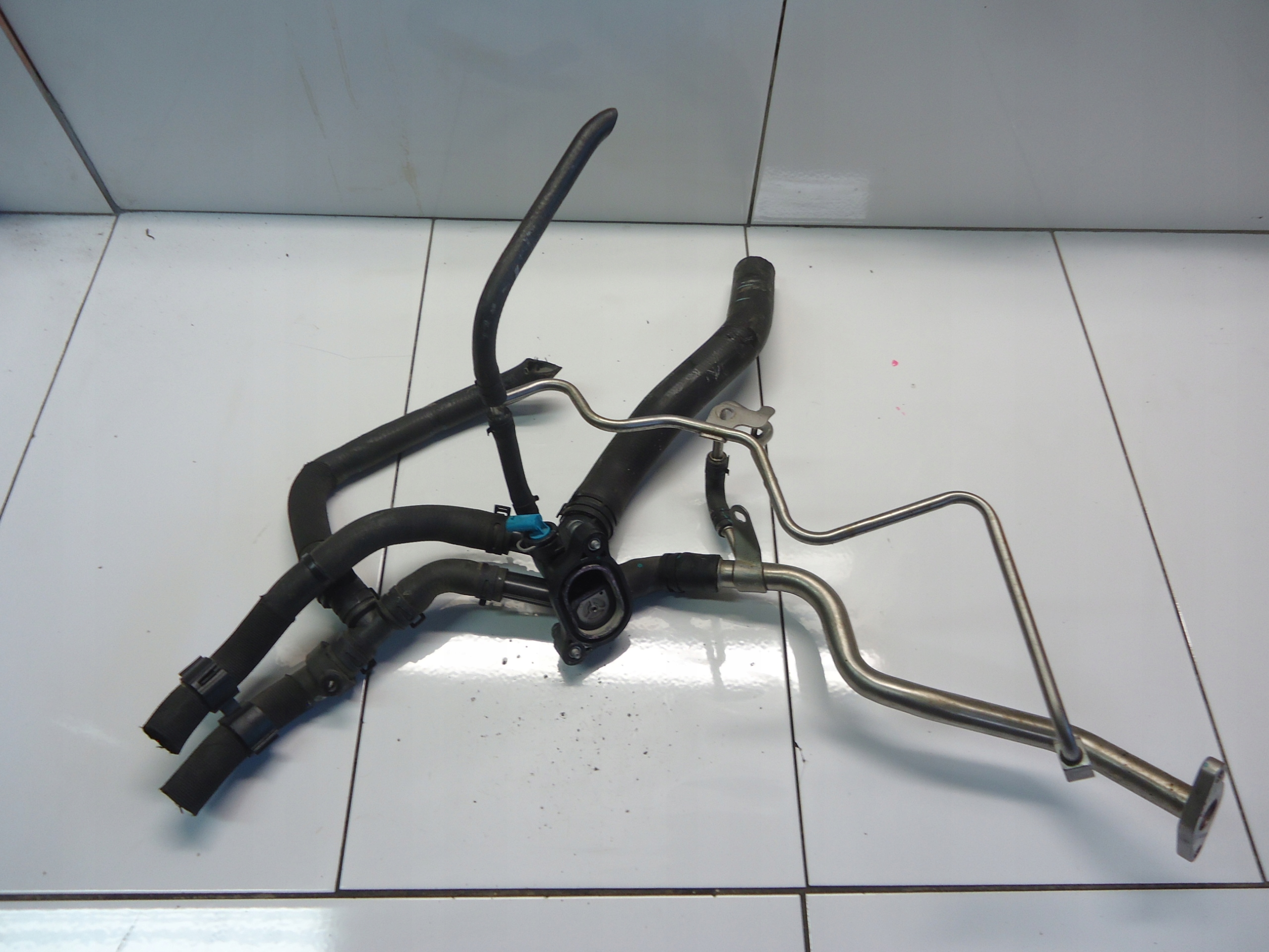MG HS EHS 1.5 TGI 2020 15E4E FLANGIA d’acqua Tubi 10112700