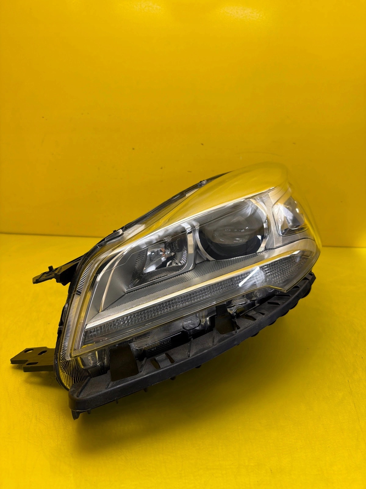 light left front Ford Kuga MK2 Bi-Xenon CV44-13D155-AG