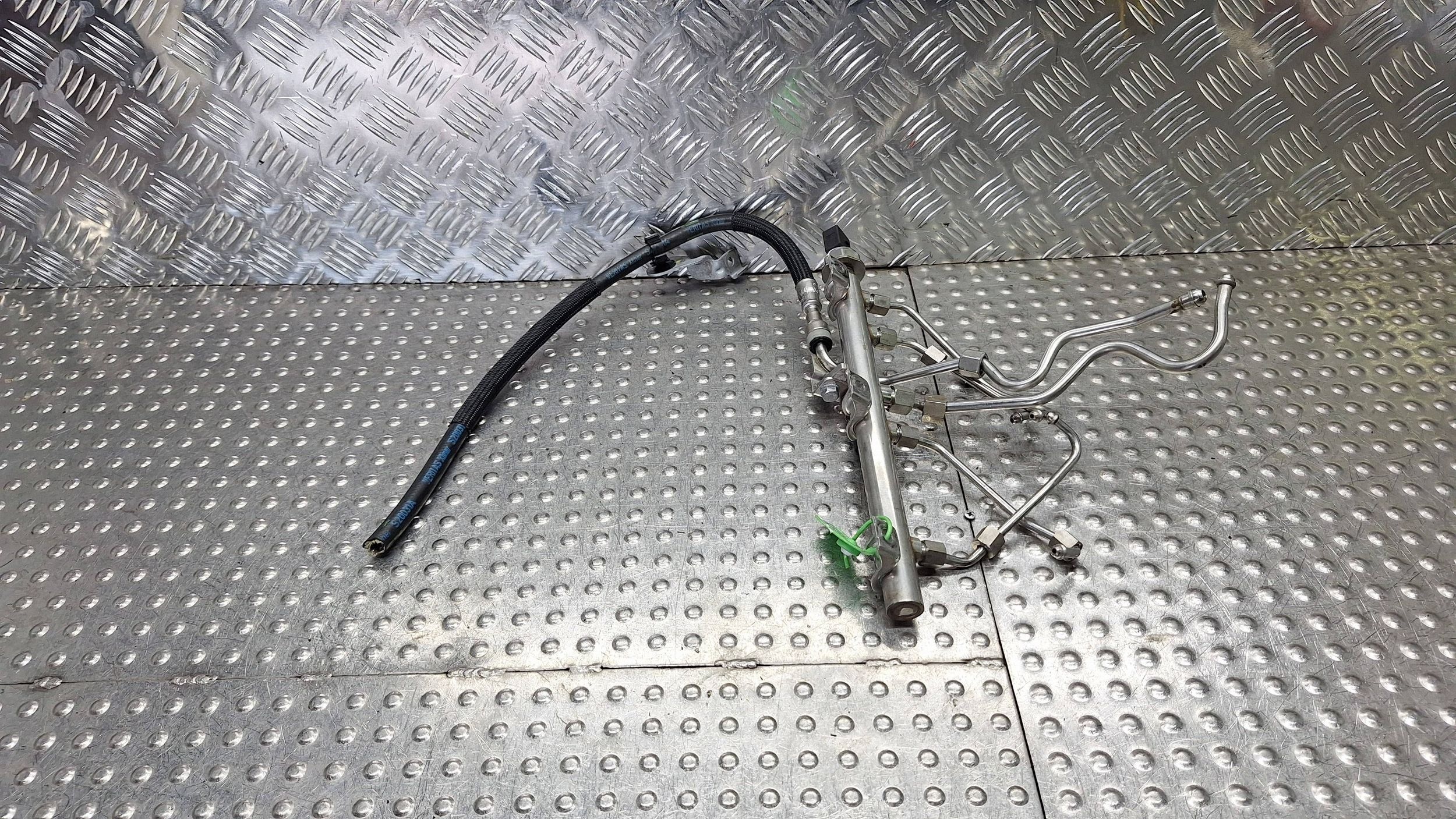 Sensor Schläuche Kraftstoffverteiler Einspritzleiste 7562474 BMW E81 E87 E60 E61 E90 2.0 N43