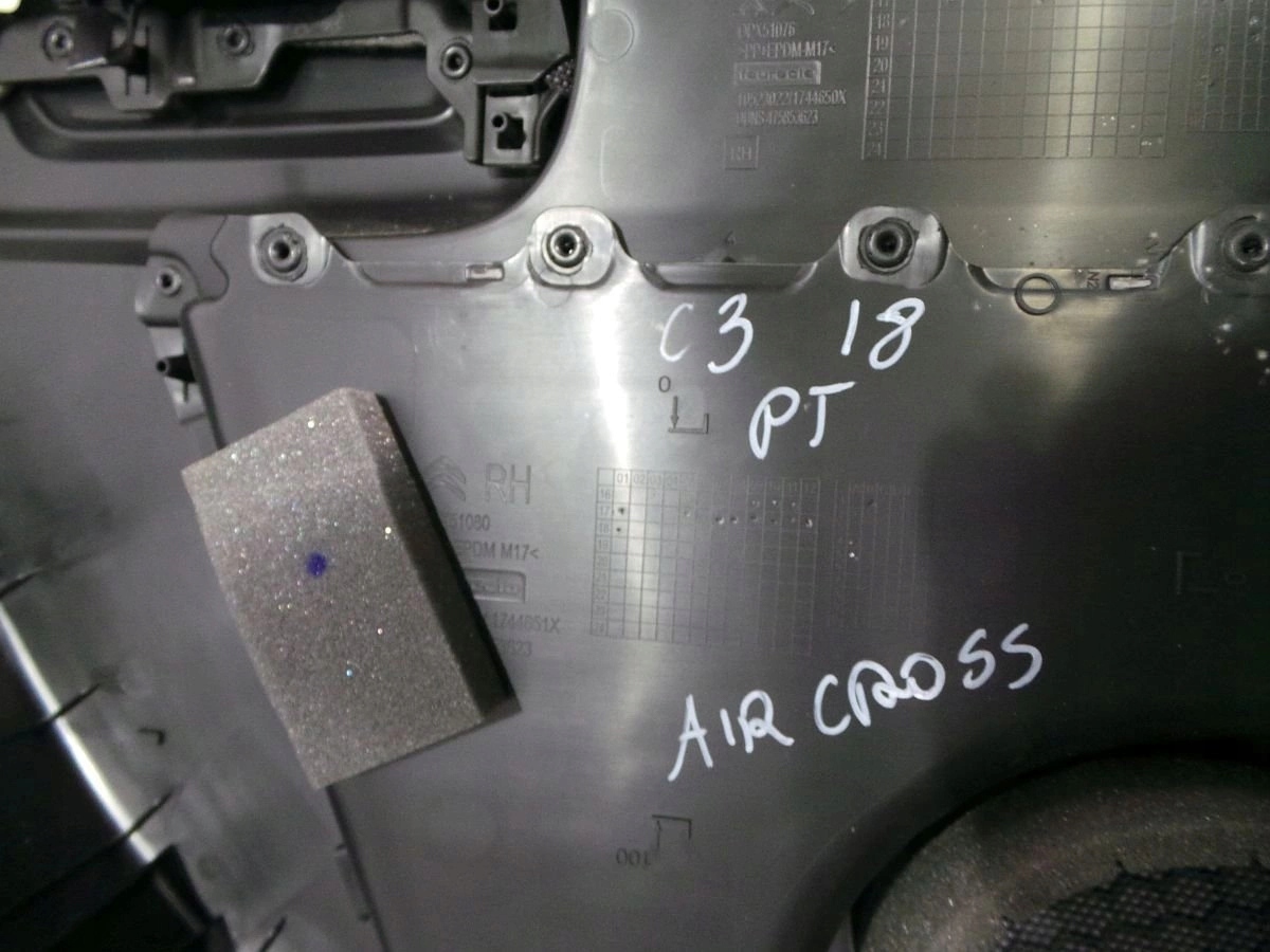 CITROEN C3 AIRCROSS BOCZEK TAPICERKA DRZWI TYŁ Numer katalogowy części 13479919