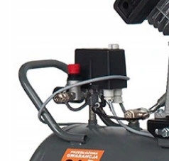 KOMPRESOR SPRĘŻARKA 230V 100L 10BAR 420 l/m WALTER Pojemność zbiornika 100 l