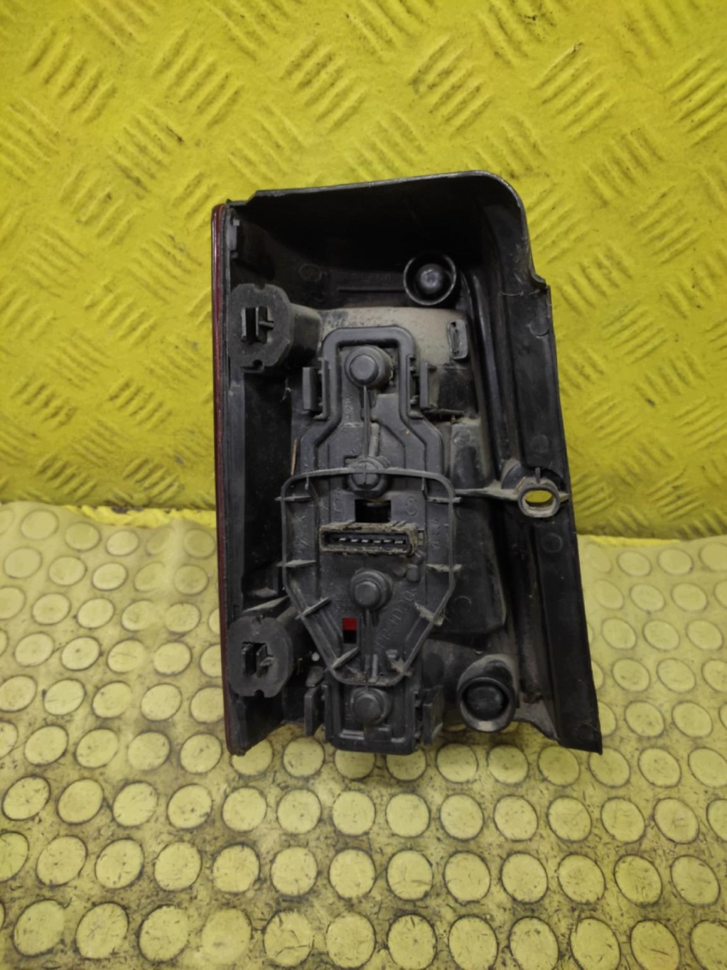 PEUGEOT PARTNER light right rear part