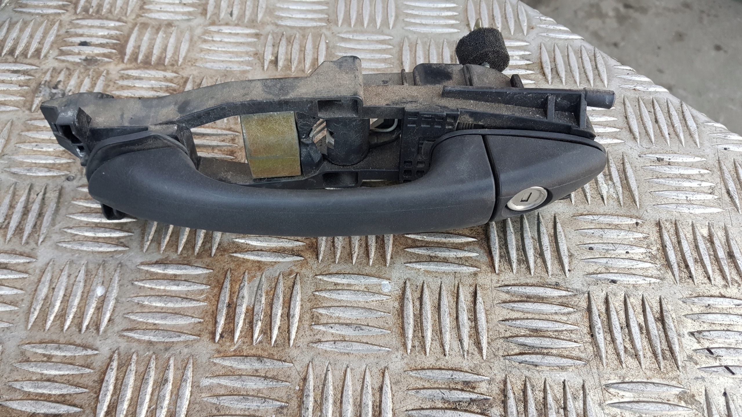 MERCEDES W203 handle exterior door left COUPE