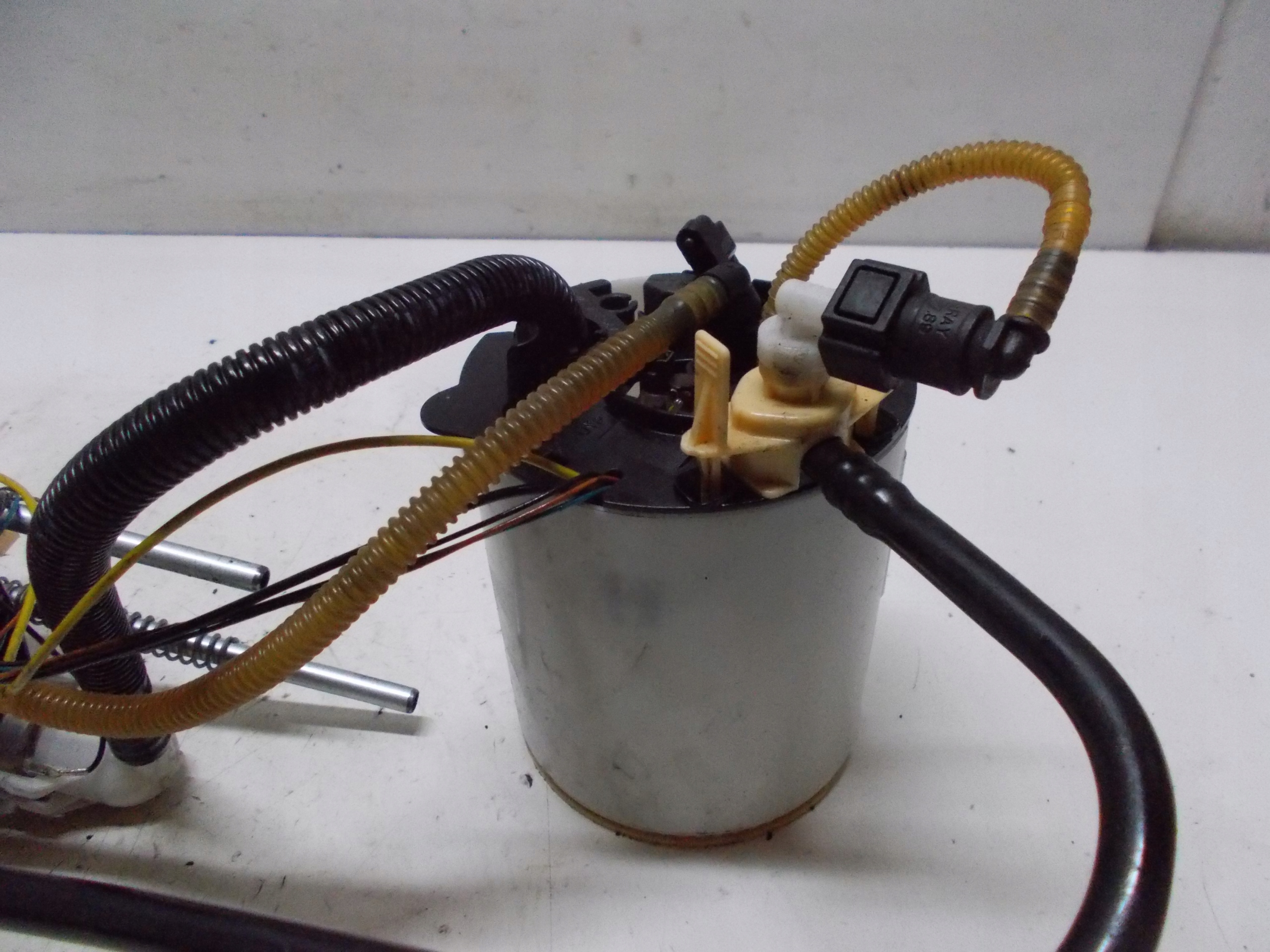 VW PASSAT B6 2.0 TDI feed pump A2C53045974