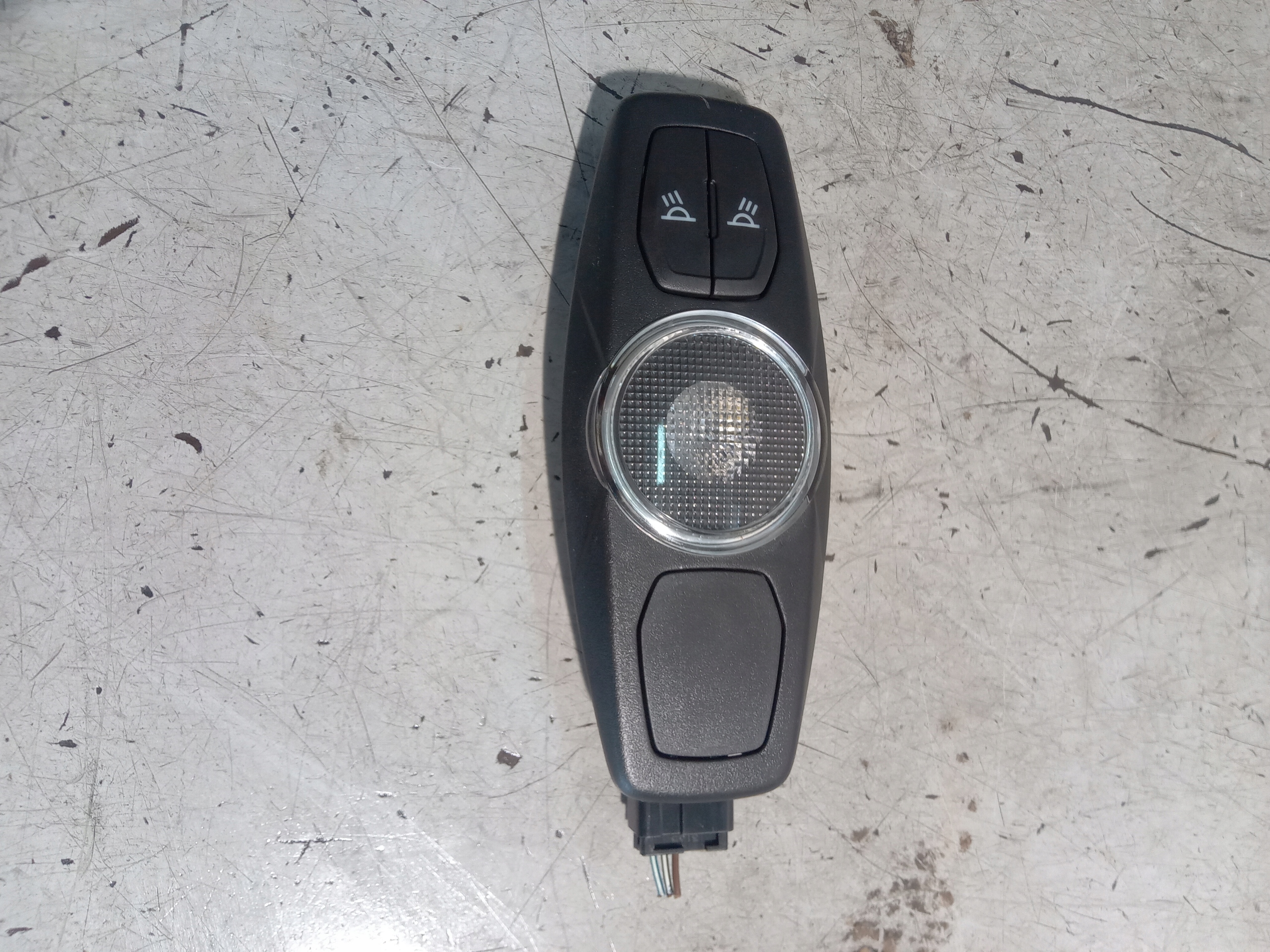 FORD FOCUS MK3 ST LAMPKA OSWIETLENIE KABINY