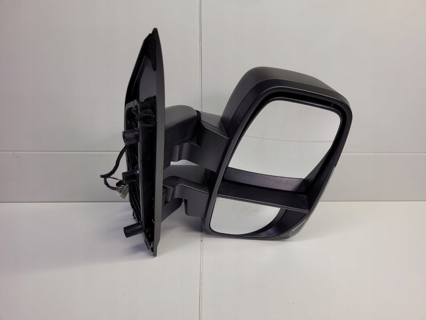 mirror exterior right side IVECO Daily 6 2023 201802