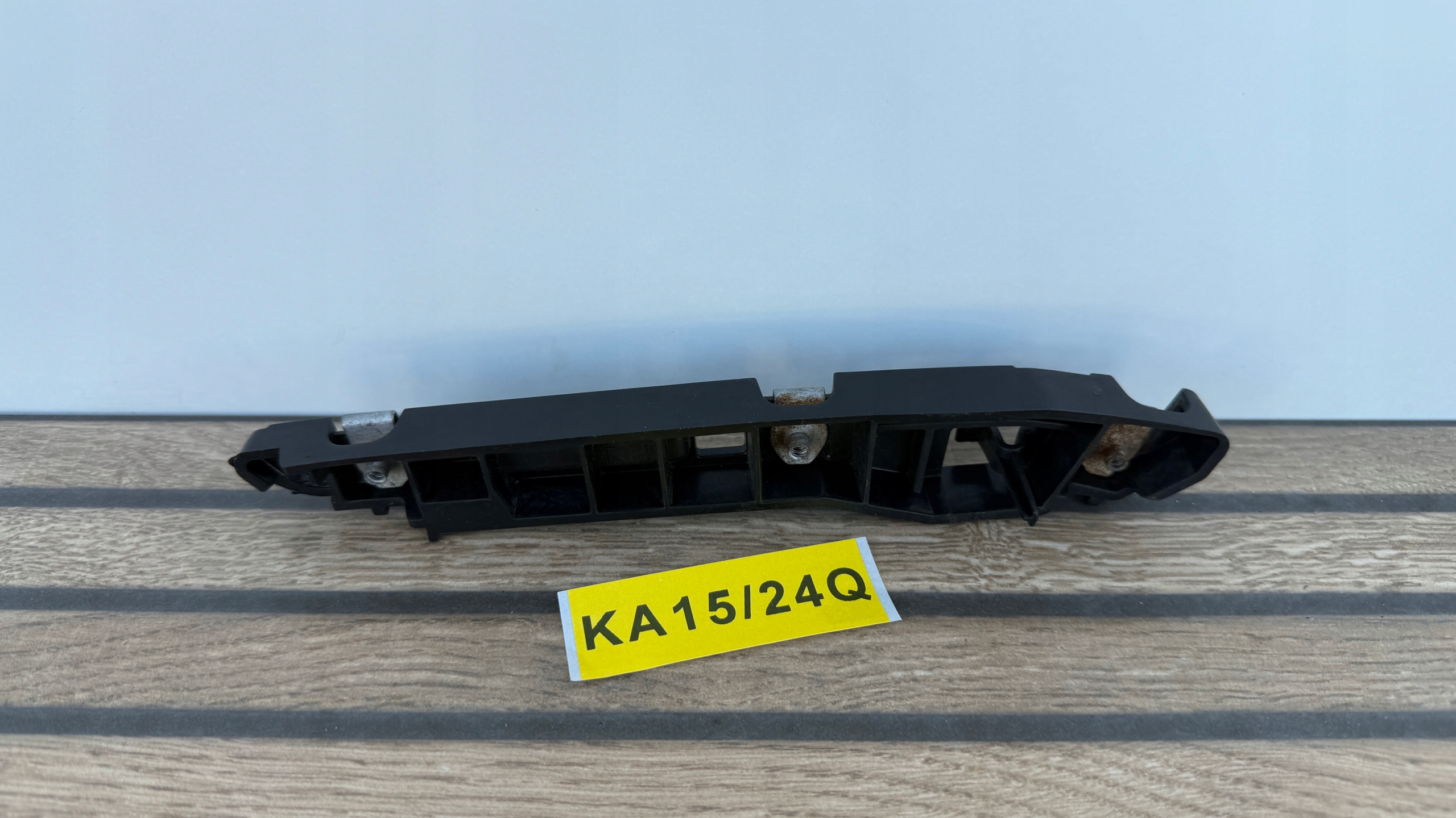 OPEL ASTRA 5 V K bumper bracket right front holder 39020437 KA15/24Q