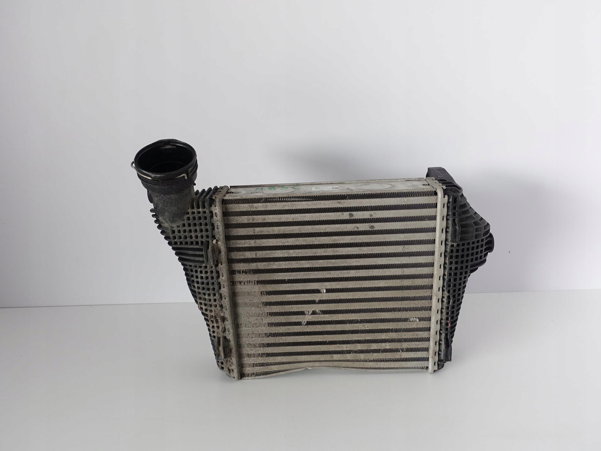 PORSCHE MACAN TURBO GTS 14-18 INTERCOOLER PRAWY