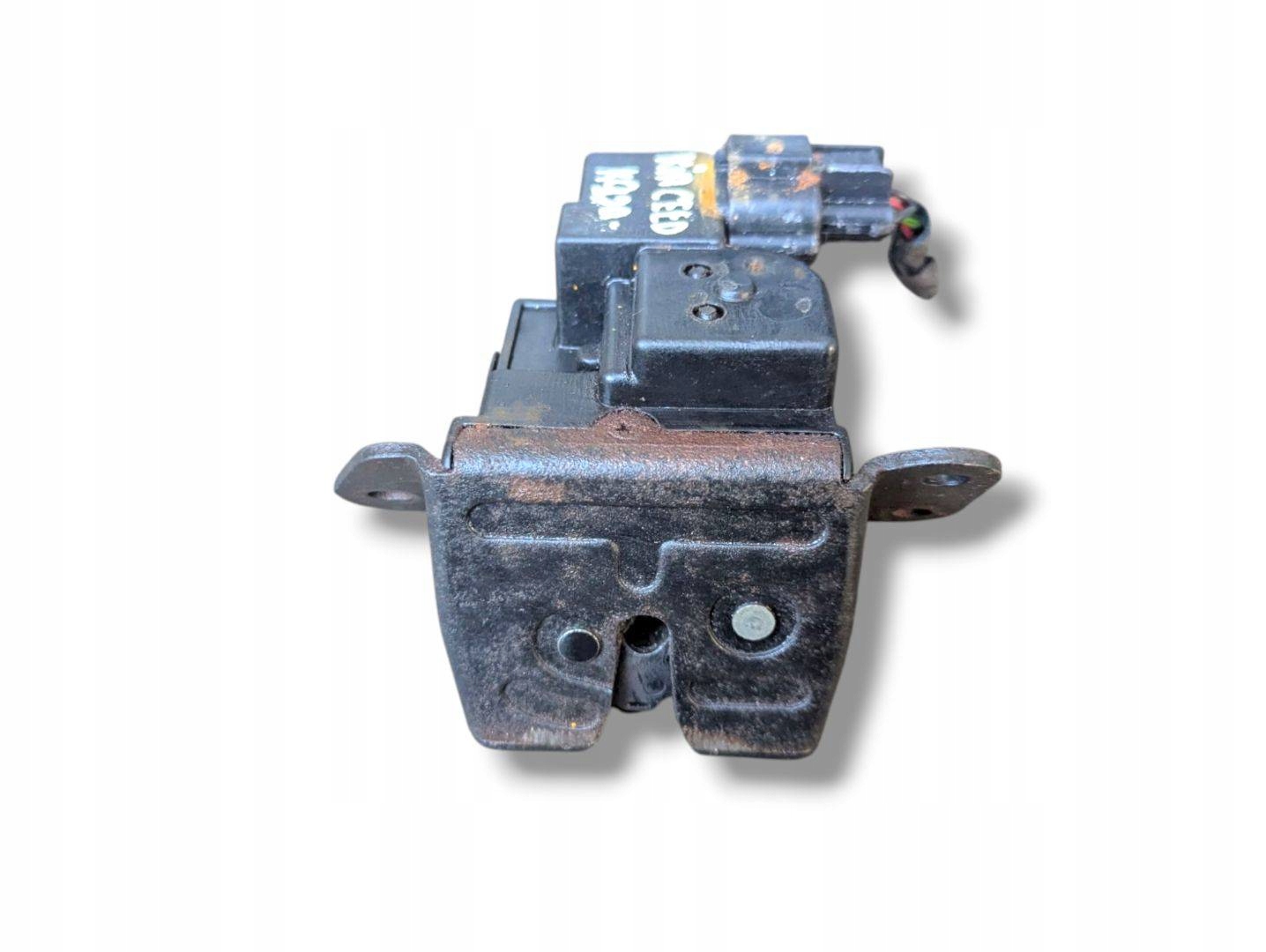 lock bonnet boot Kia Ceed ED 2010 81230-1H300