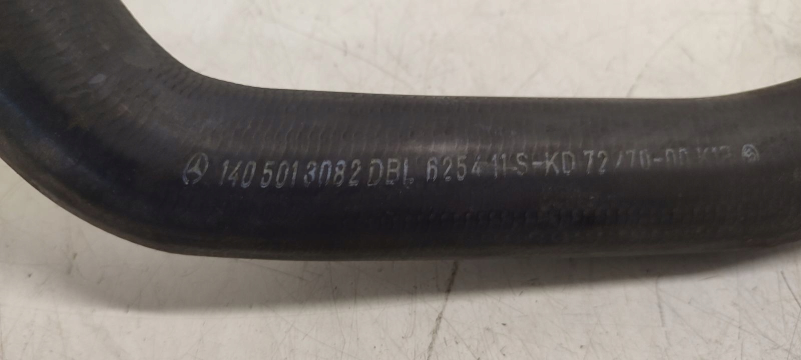 hadice vedení vody Mercedes W140 3,2